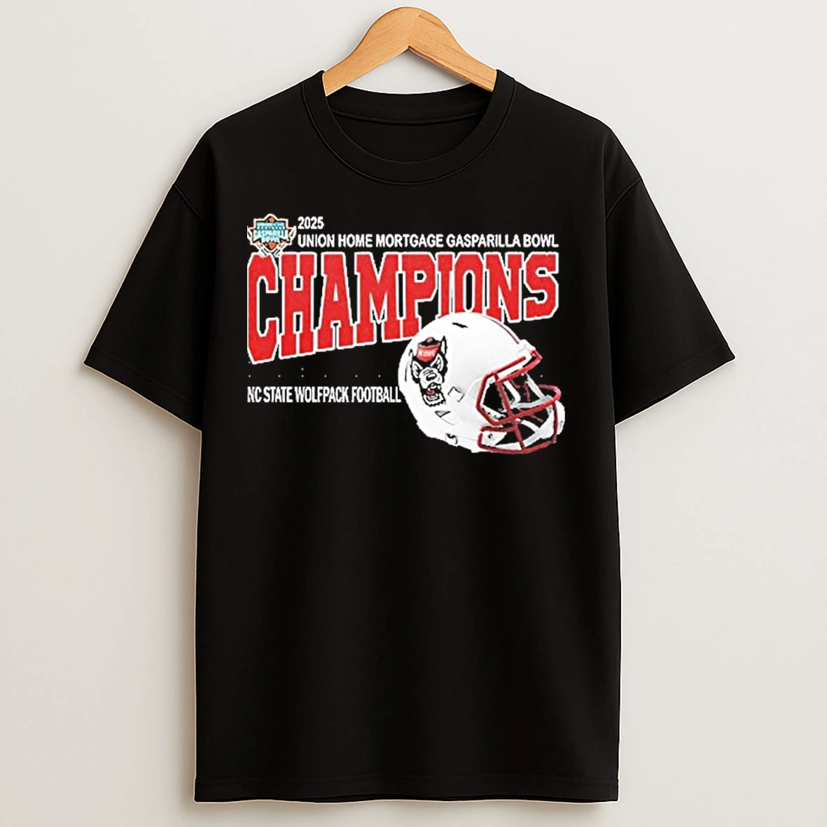 Classic Nc State Wolfpack 2025 Gasparilla Bowl Champions Helmet T Shirts