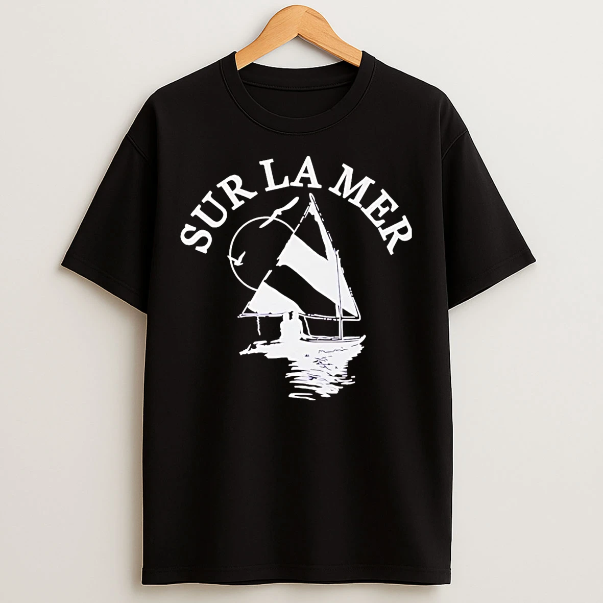 Classic Sailboat Sur La Mer T Shirts