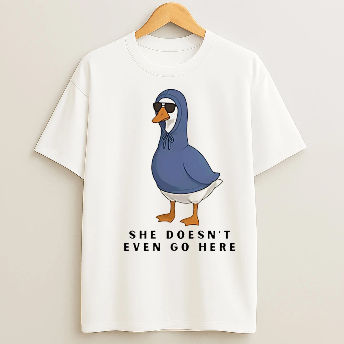 Classic She Doesnt Even Go Here Duck Christmas T Shirts