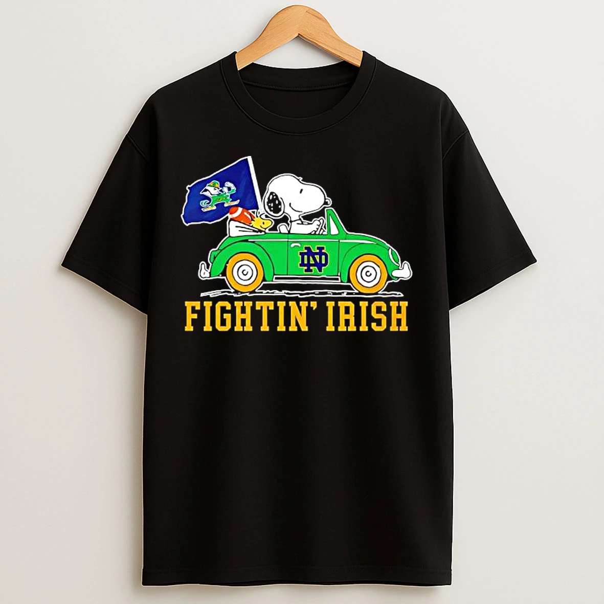 Classic Snoopy And Woodstock Driving Notre Dame Fighting Irish Car With Flag Logo T Shirts