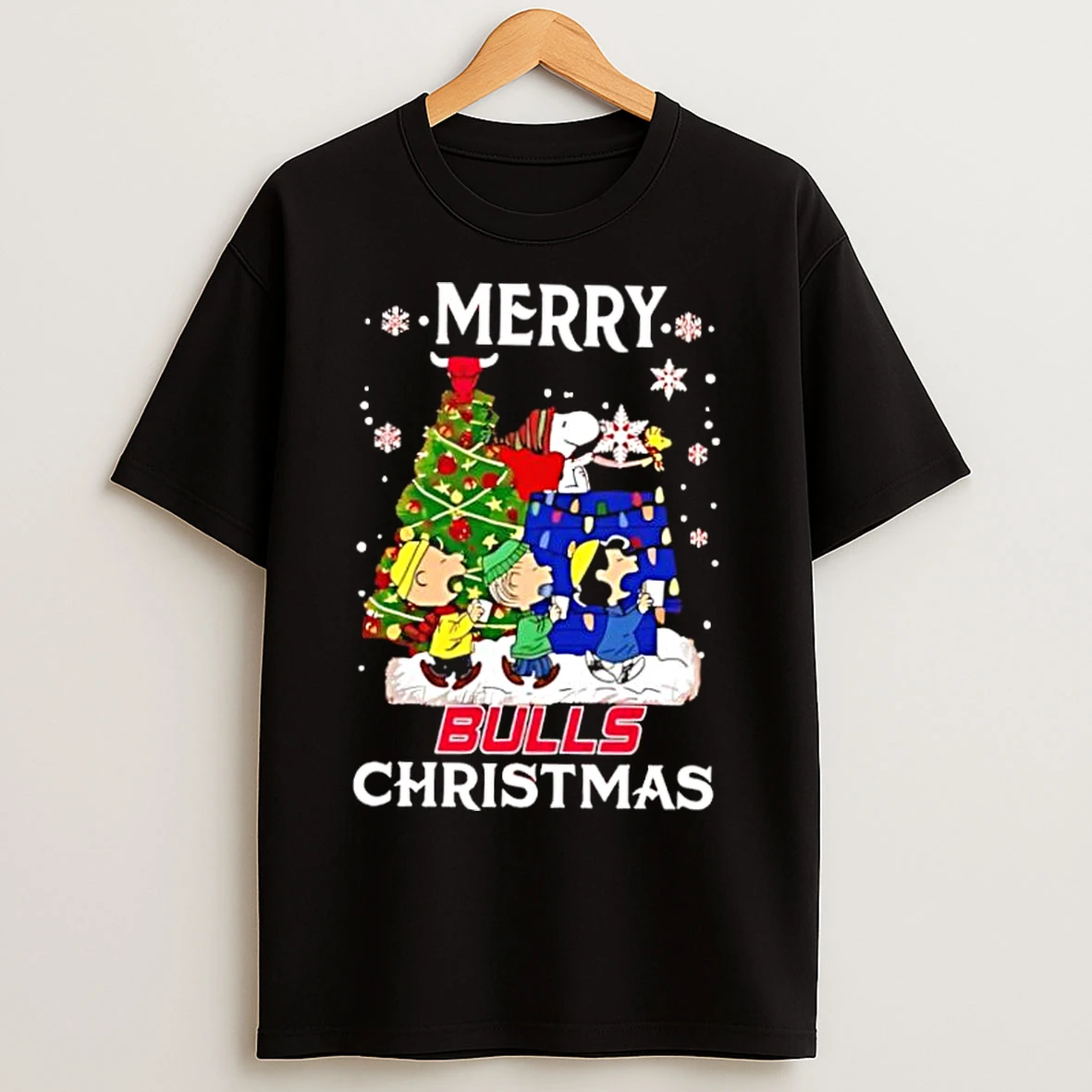 Classic Snoopy And Friends Merry Chicago Bulls Christmas Cute Cartoon T Shirts