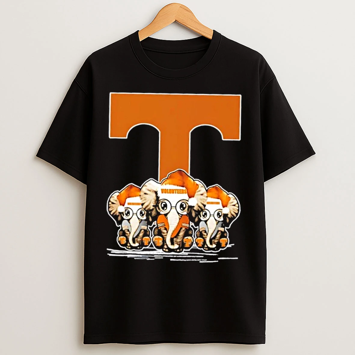 Classic Tennessee Volunteers X Elephants Santa Hat Merry Christmas T Shirts