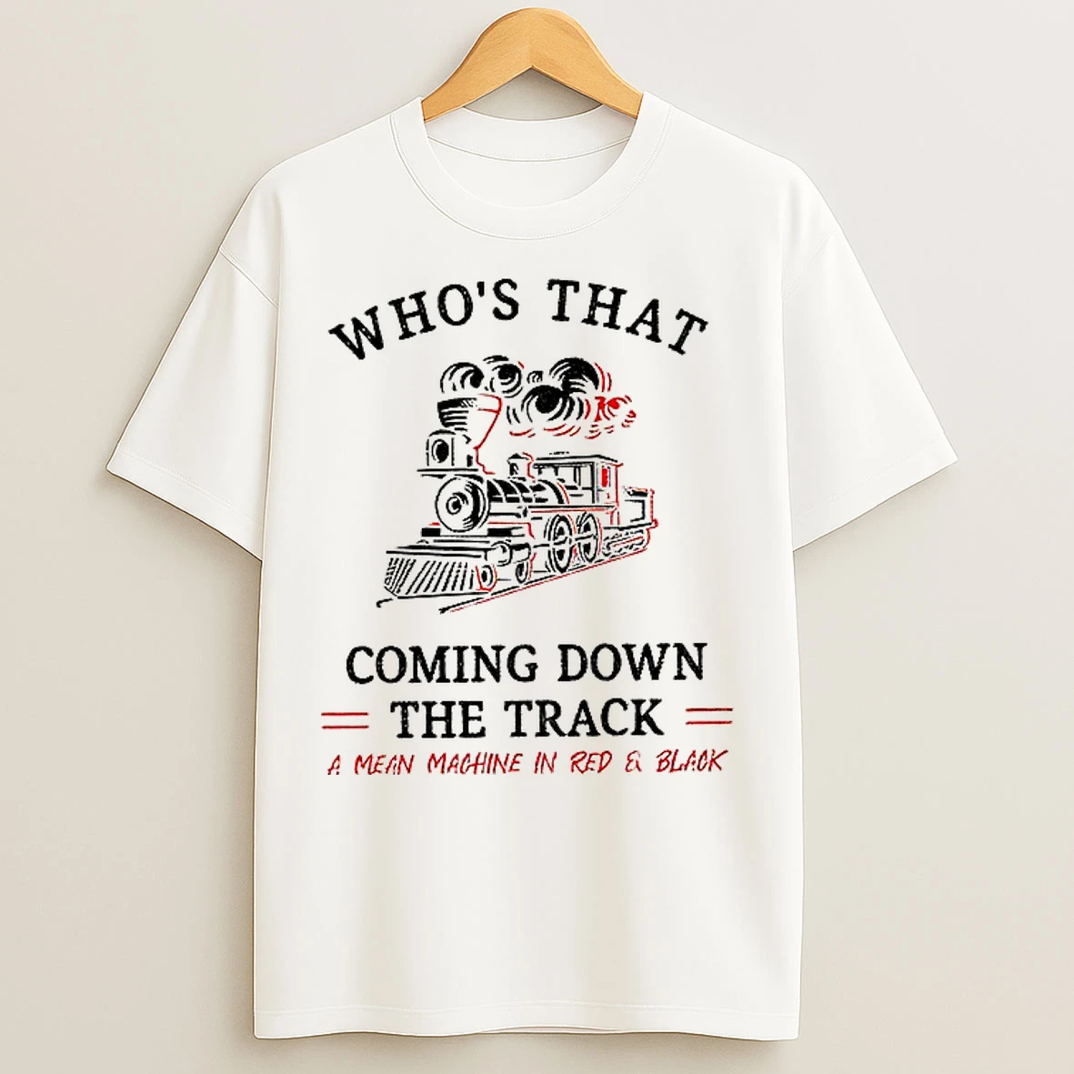 Classic The Dawgs Georgia Whos That Coming Down The Track A Mean Machine In Red Black T Shirts