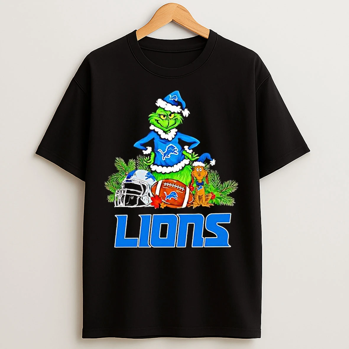 Classic The Grinch And Max Detroit Lions Christmas Helmet Items T Shirts