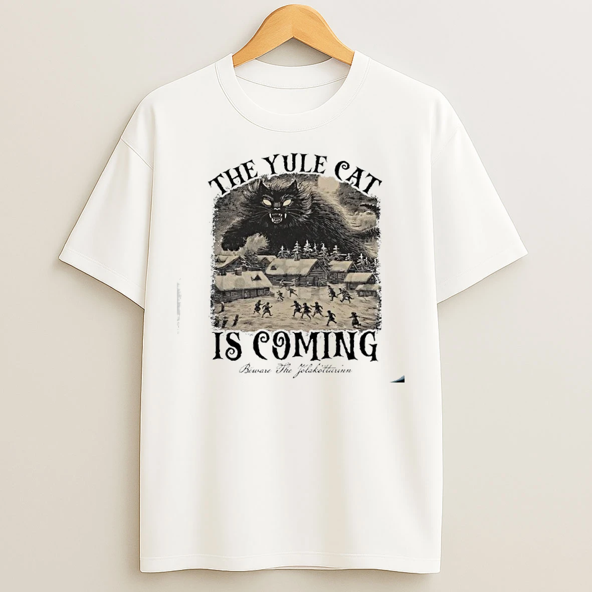 Classic The Yule Cat Is Coming Jolakotturinn Christmas T Shirts