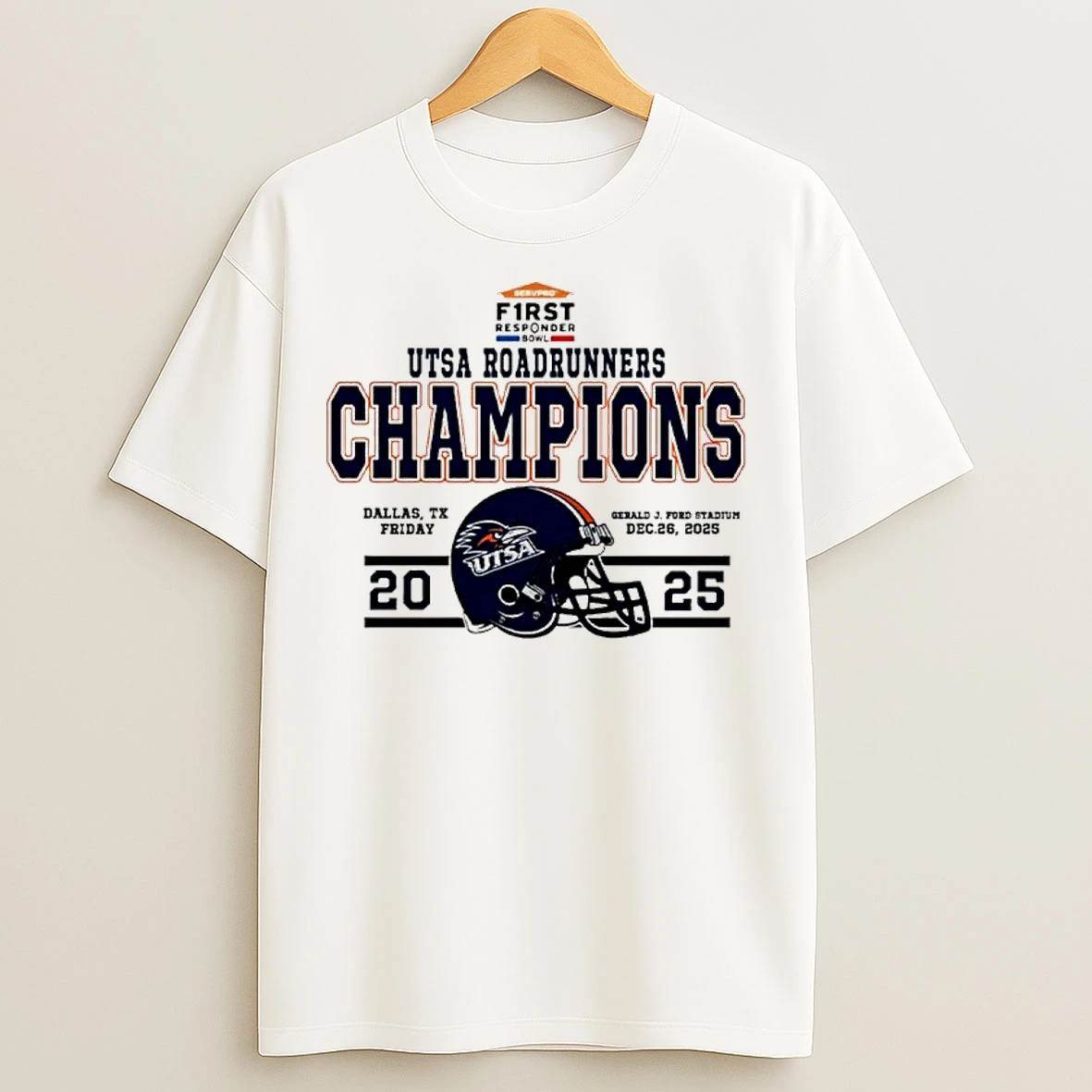Classic Utsa Roadrunners Football 2025 First Responder Bowl Champions Helmet T Shirts