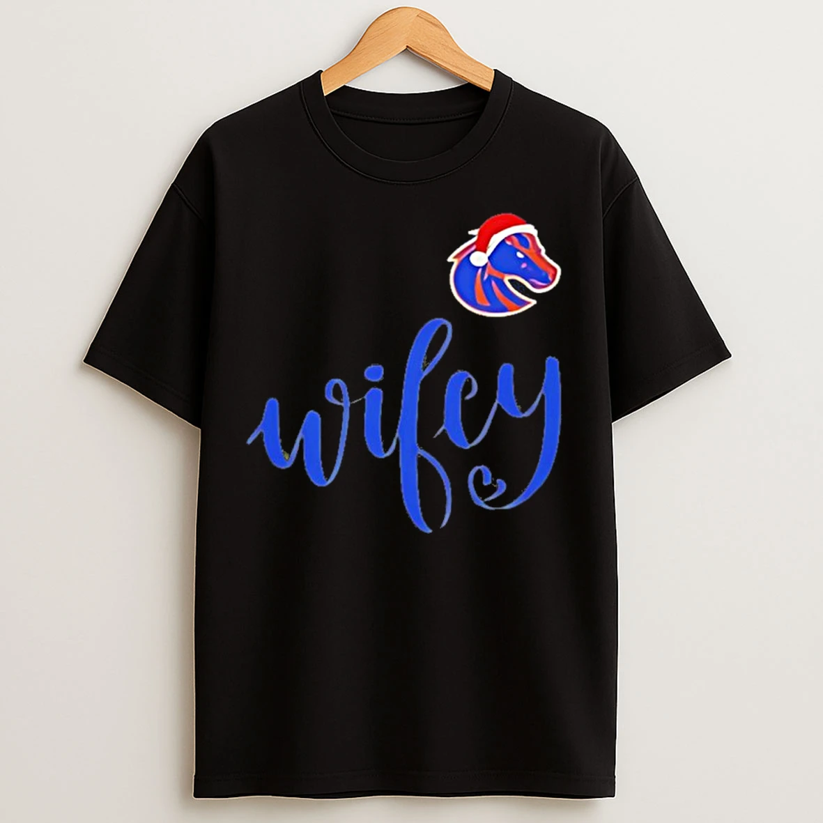 Classic Wifey Boise State Broncos Santa Hat Merry Christmas T Shirts