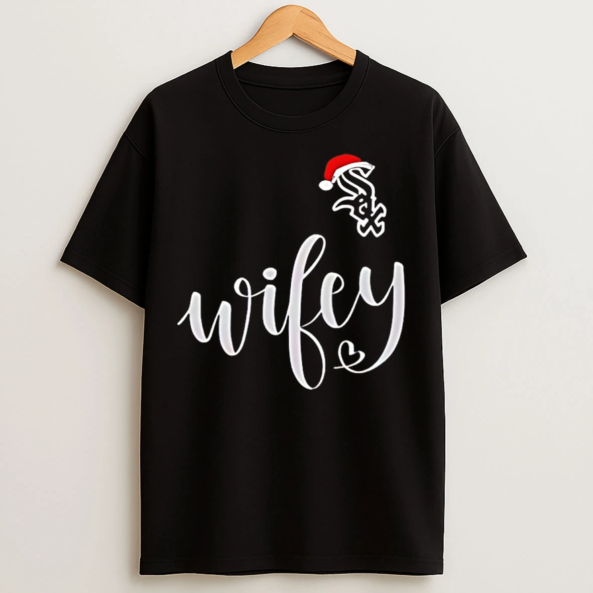 Classic Wifey Chicago White Sox Santa Hat Merry Christmas T Shirts