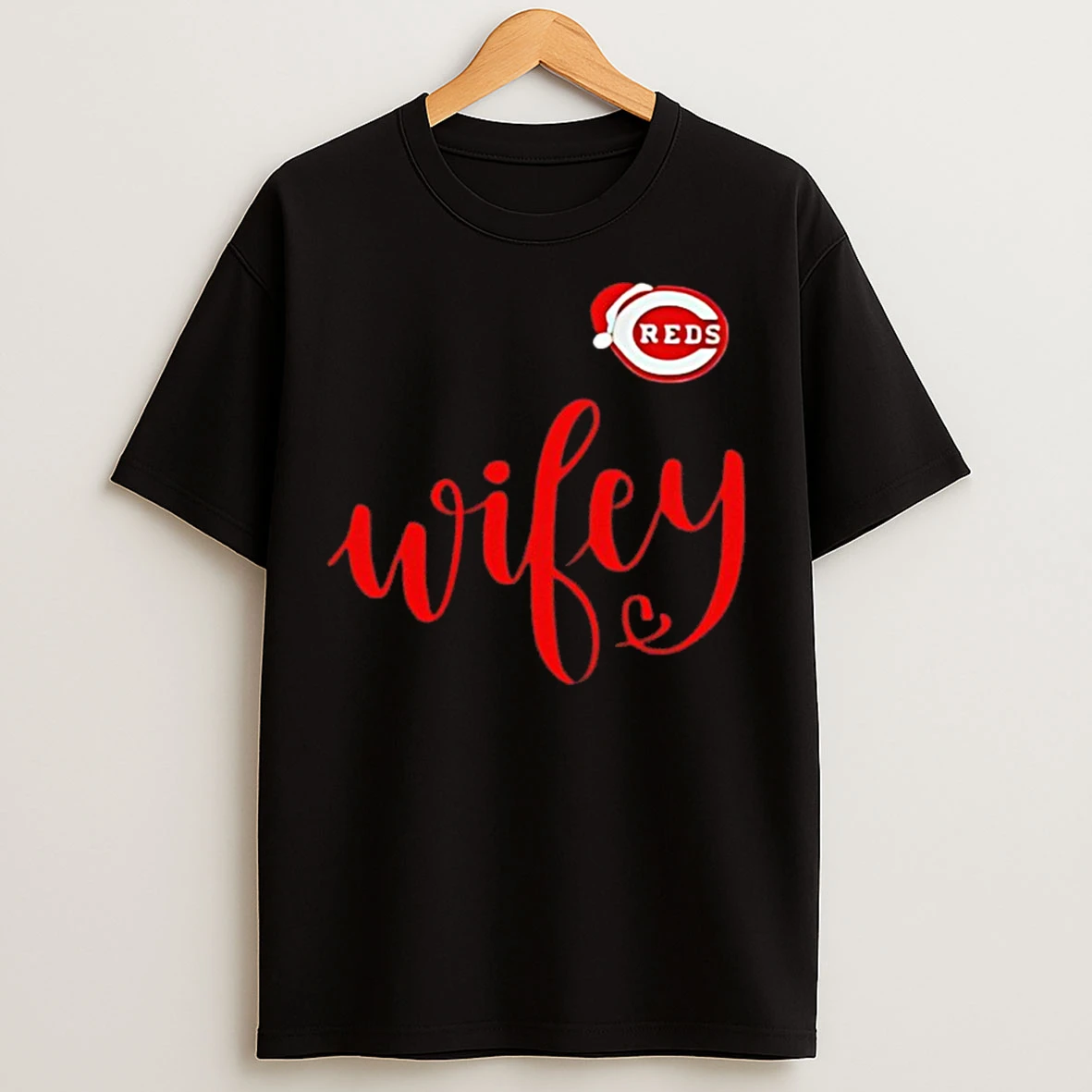 Classic Wifey Cincinnati Reds Santa Hat Merry Christmas T Shirts