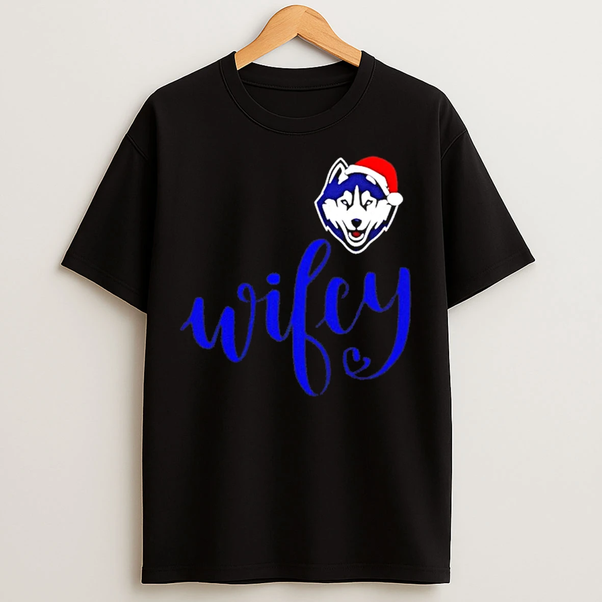 Classic Wifey Connecticut Huskies Santa Hat Merry Christmas T Shirts
