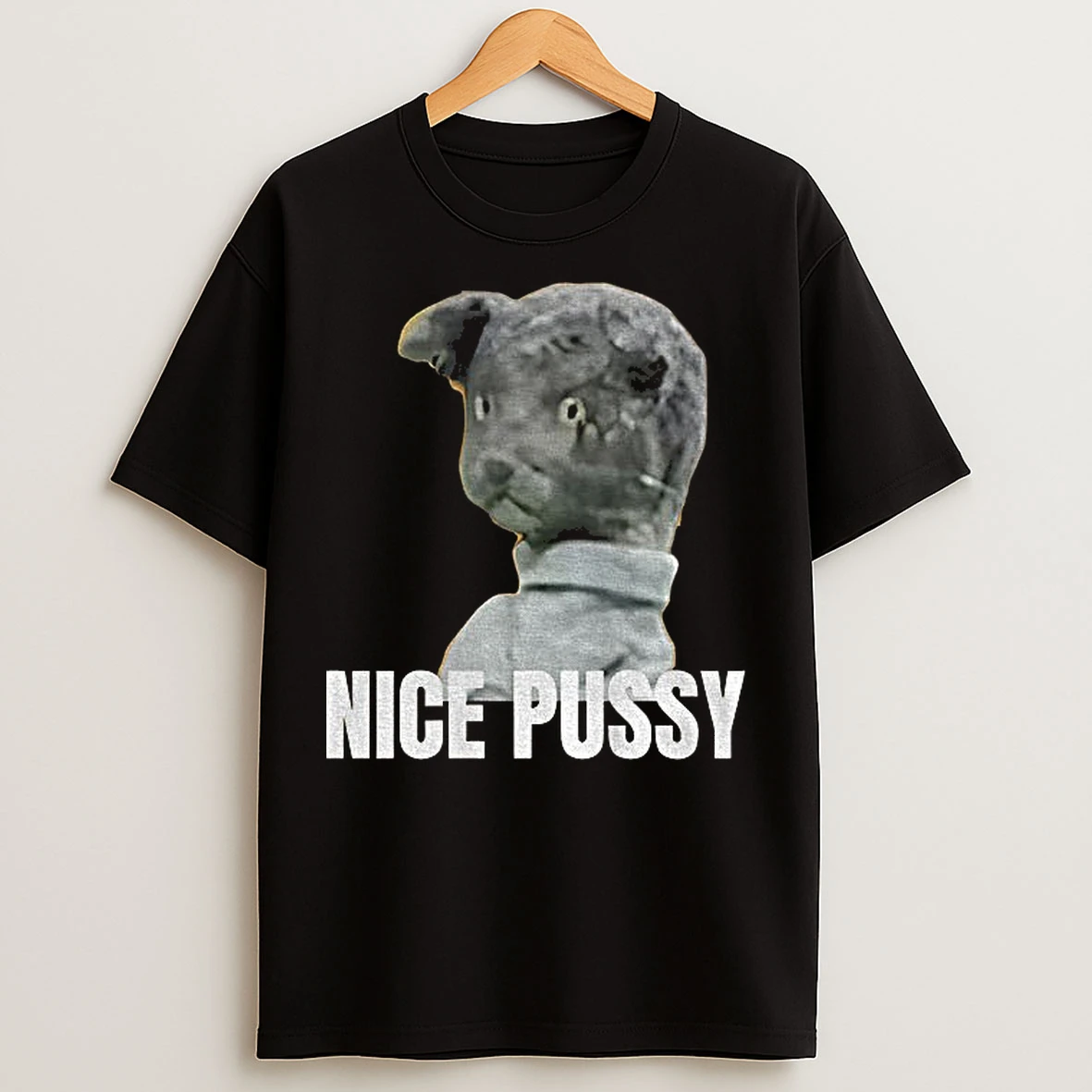 Classic Mtht51ni Henrietta Pussycat Mister Rogers Neighborhood Nice Pussy T Shirts