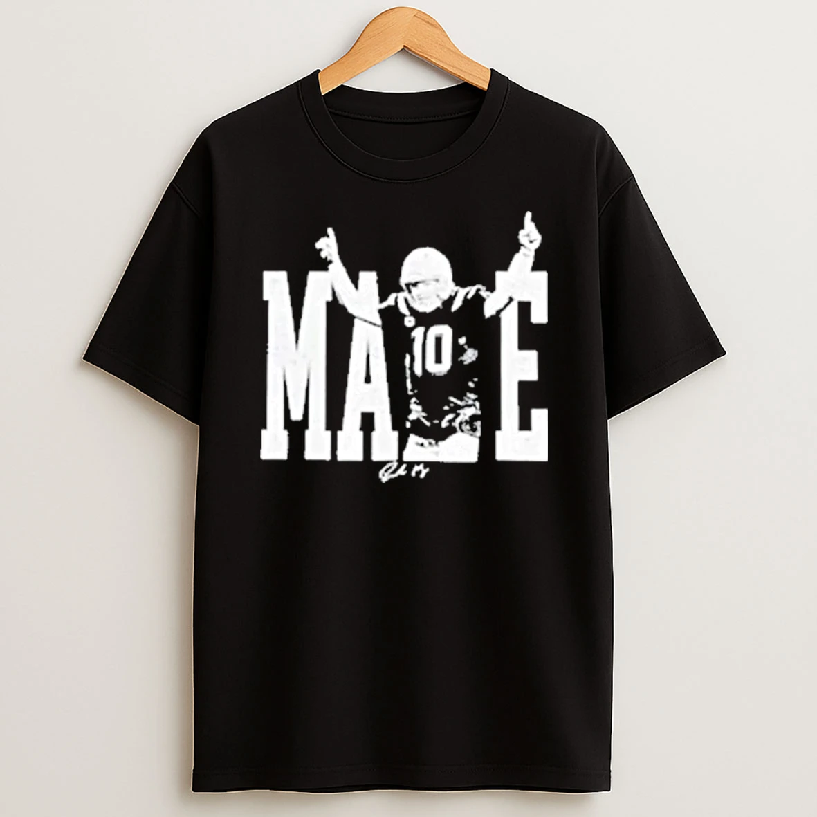 Drake Maye Football Signatures Shirts