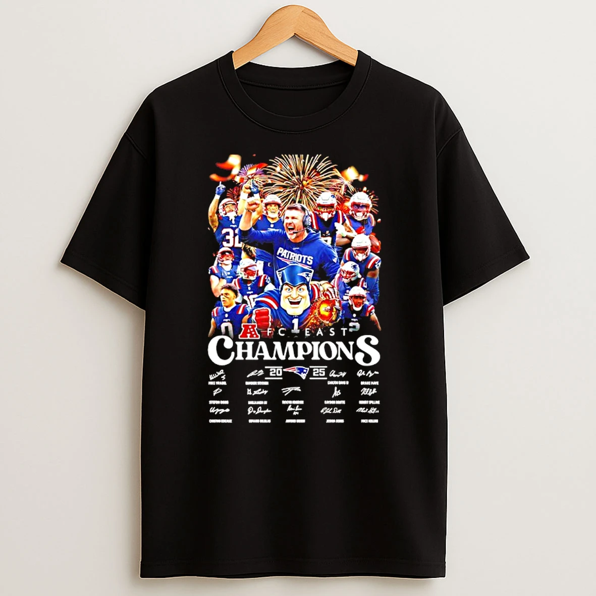 New England Patriots Afc East Division Champions 2025 All Team Signatures Shirts