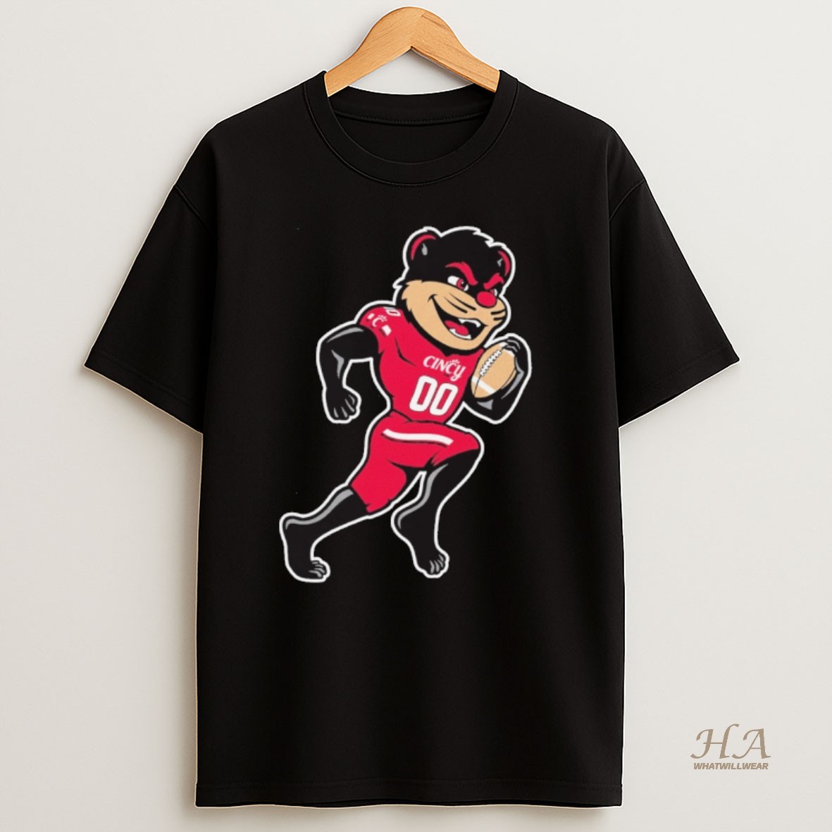 Official 2025 Cincinnati Bearcats Mascot Playing Football T Shirt