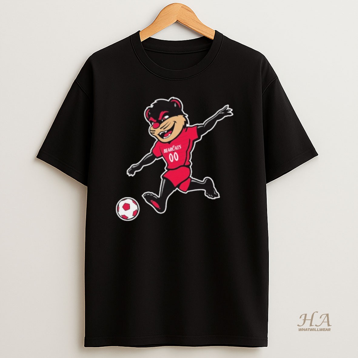 Official 2025 Cincinnati Bearcats Mascot Playing Soccer T Shirt