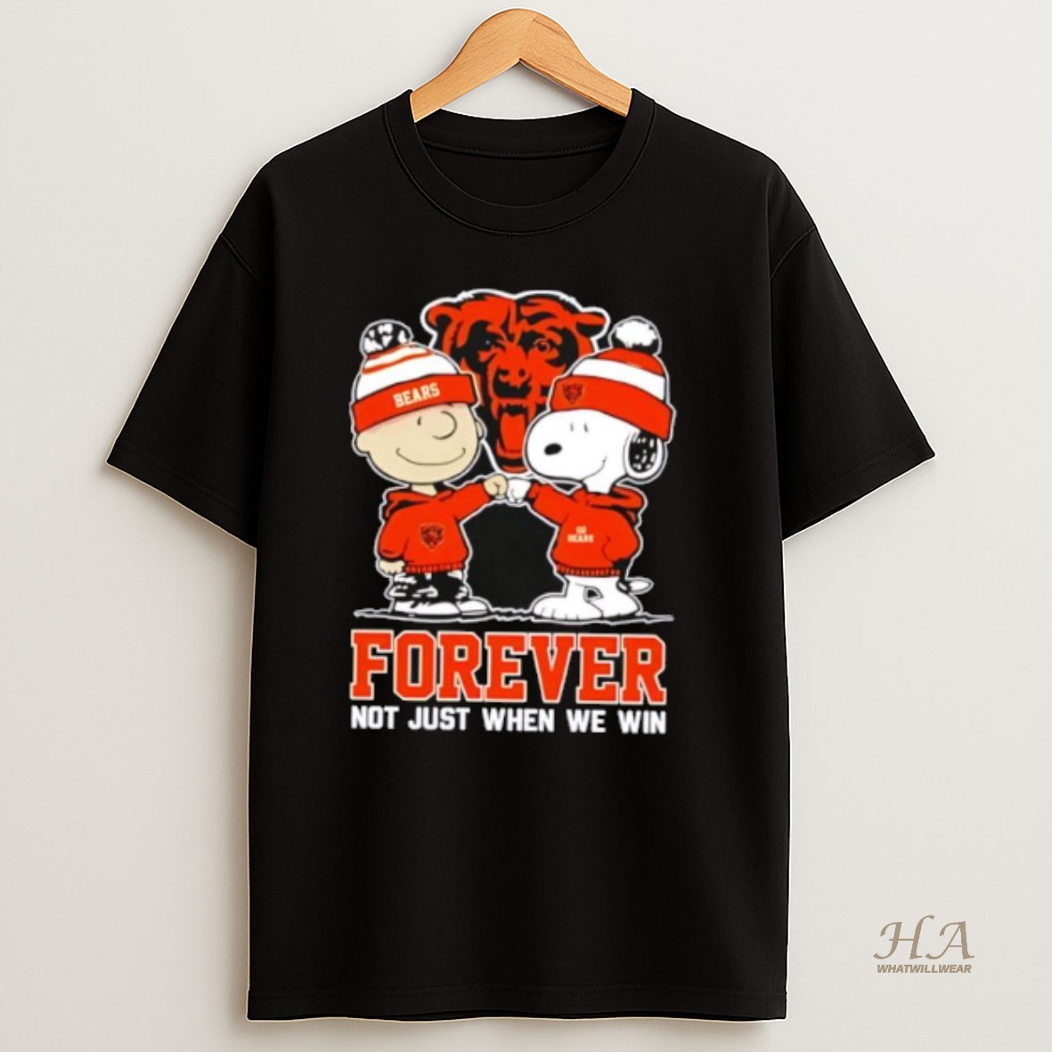 Official Chicago Bears Charlie Brown And Snoopy Forever Not Just When We Win T Shirt