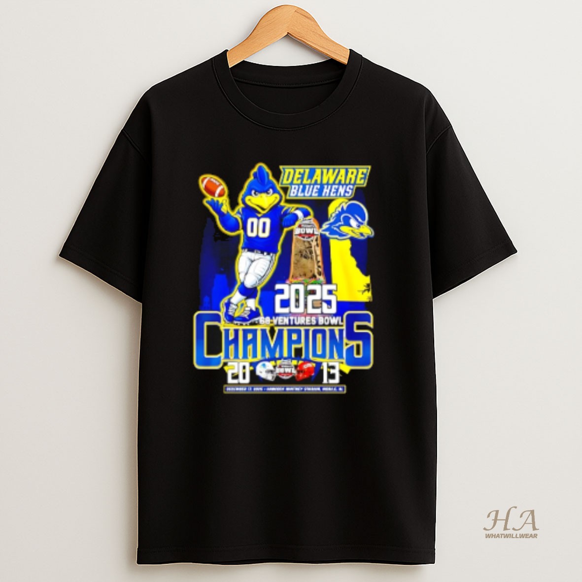 Official Delaware Blue Hens 2025 68 Ventures Bowl Champions Mascot Score T Shirt