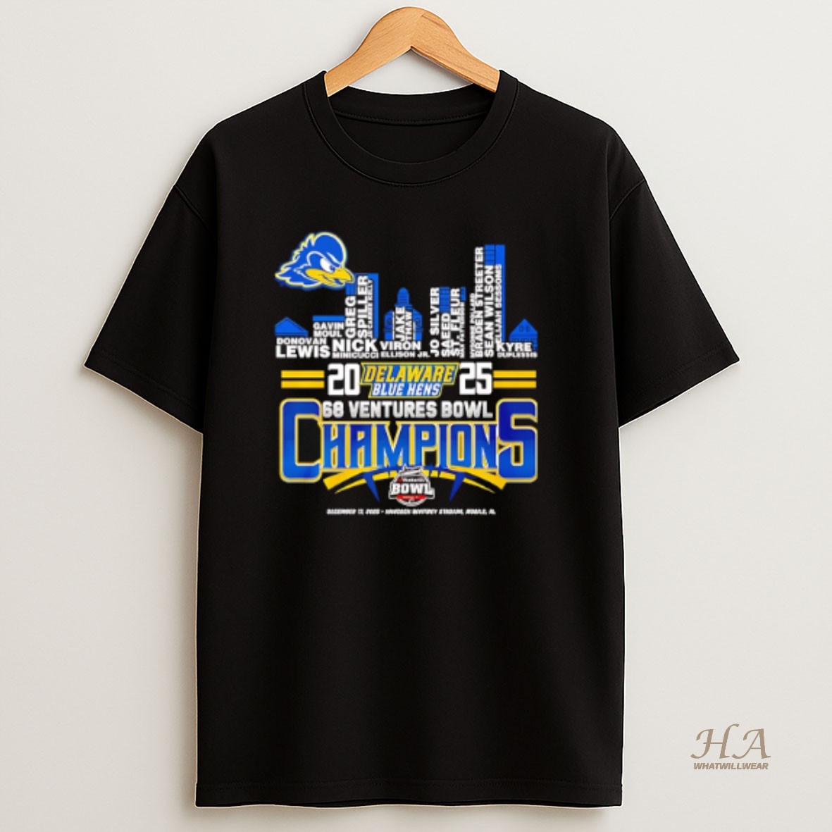 Official Delaware Blue Hens 2025 68 Ventures Bowl Champions Player Name Skyline T Shirt