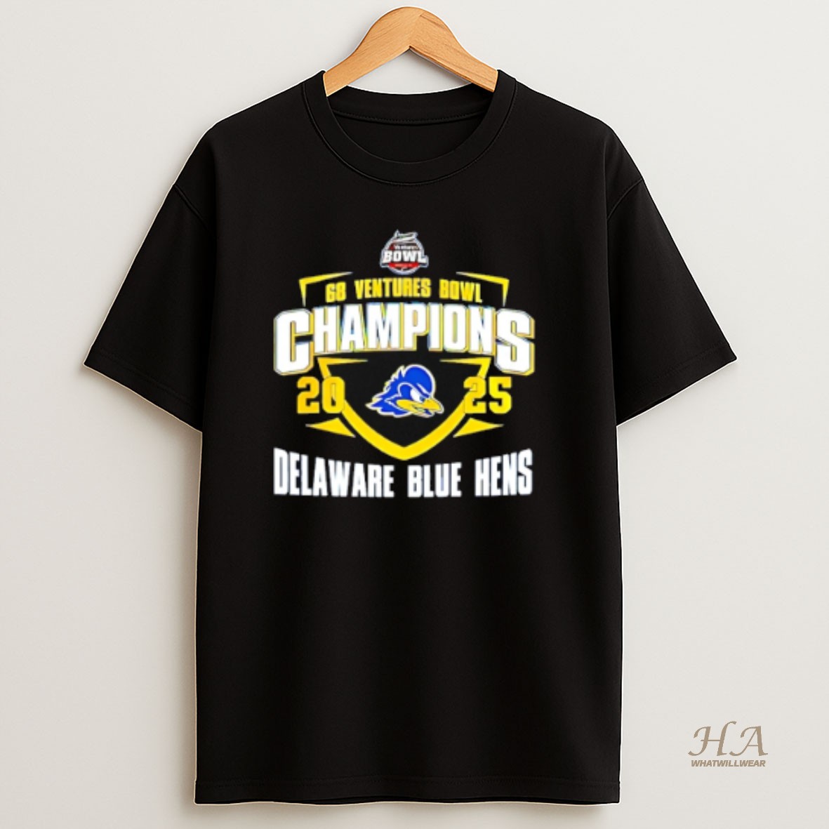 Official Delaware Fightin Blue Hens 2025 68 Ventures Bowl Champions Classic T Shirt