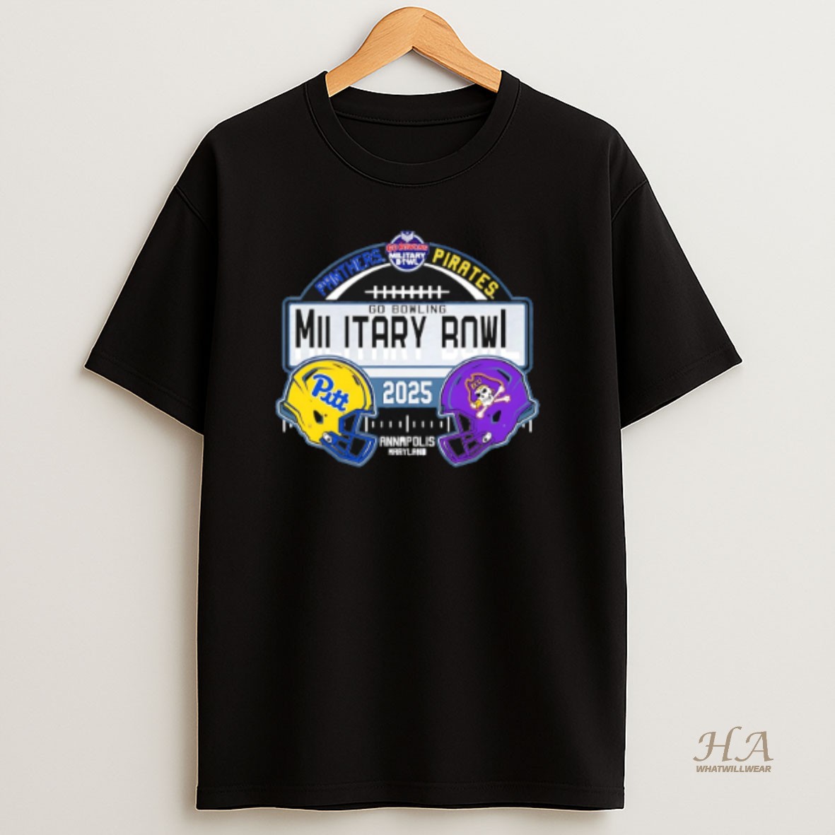 Official East Carolina Pirates Vs Pitt 2025 Go Bowling Military Bowl Helmets T Shirt