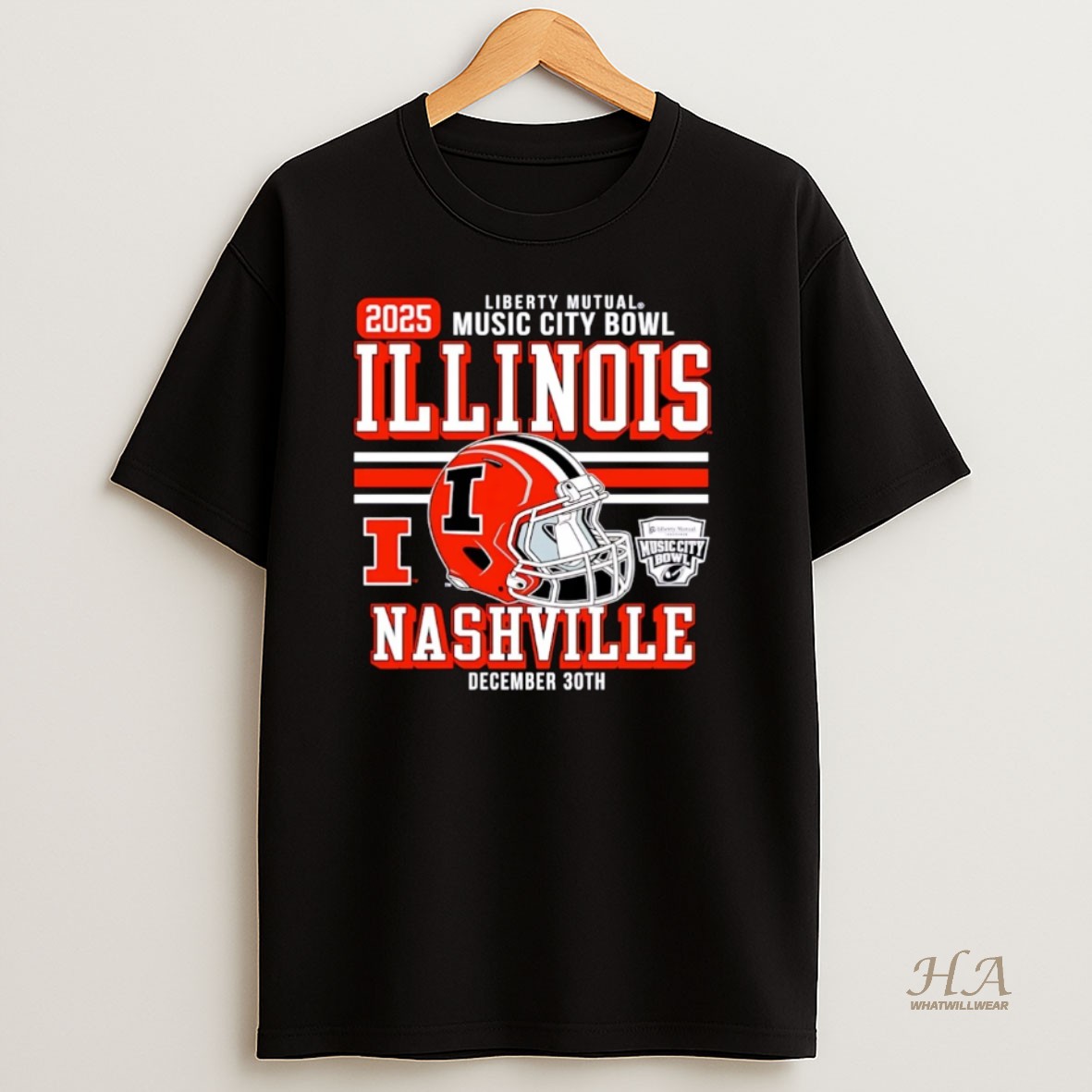 Official Illinois Football 2025 Music City Bowl Helmet Christmas T Shirt