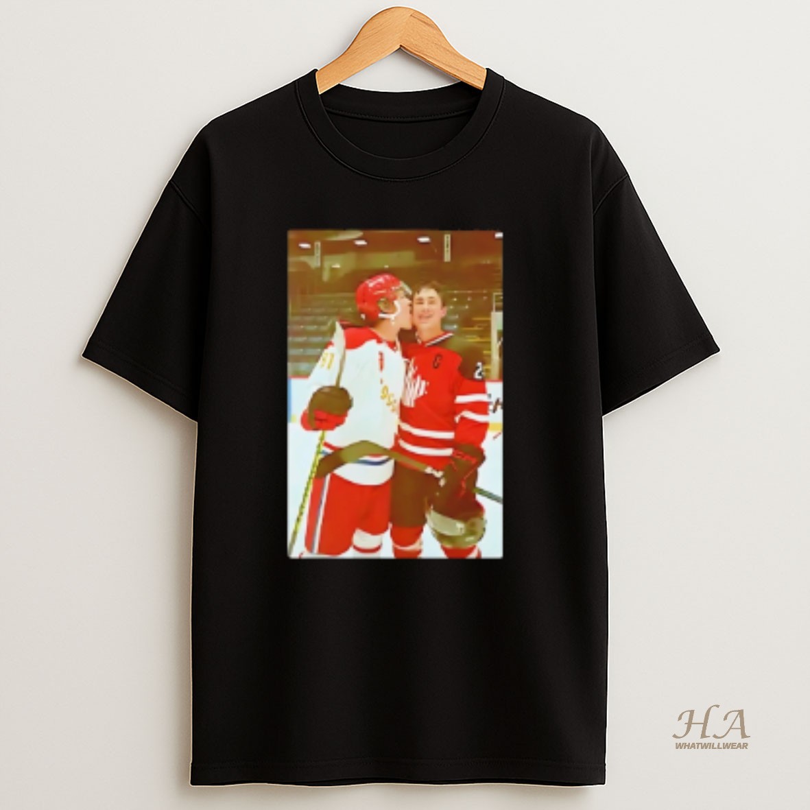 Official Ilya Rozanov Licks Shane Hollander Face T Shirt