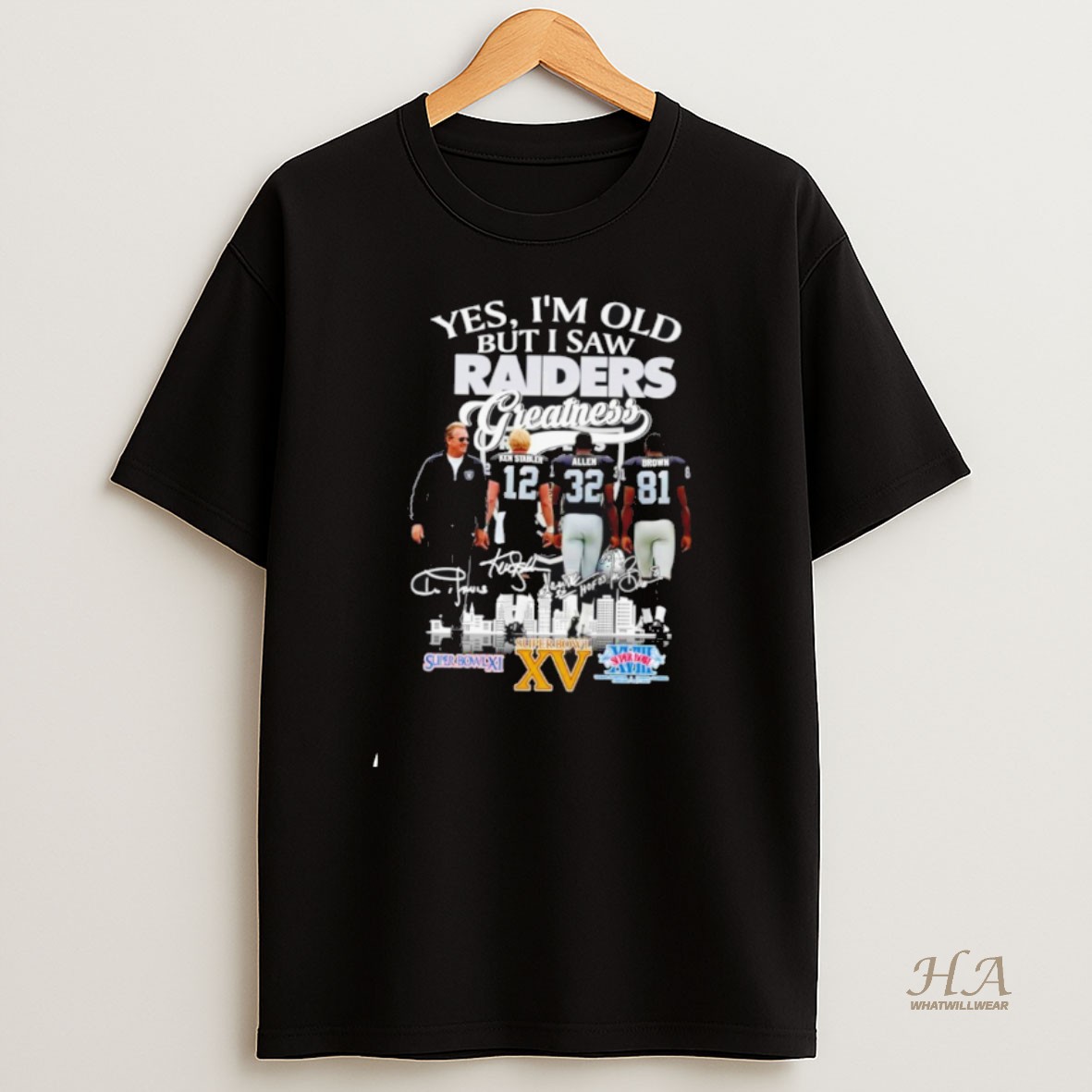 Official Las Vergas Raiders Yes Im Old But I Saw Raiders Greatness Squad 2025 T Shirt