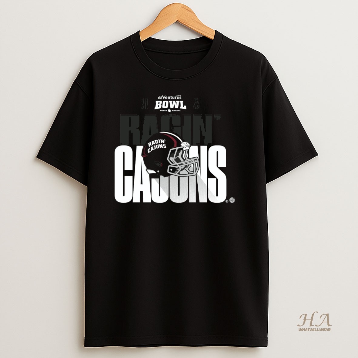 Official Louisiana Ragin Cajuns 2025 68 Ventures Bowl Helmet Shirt