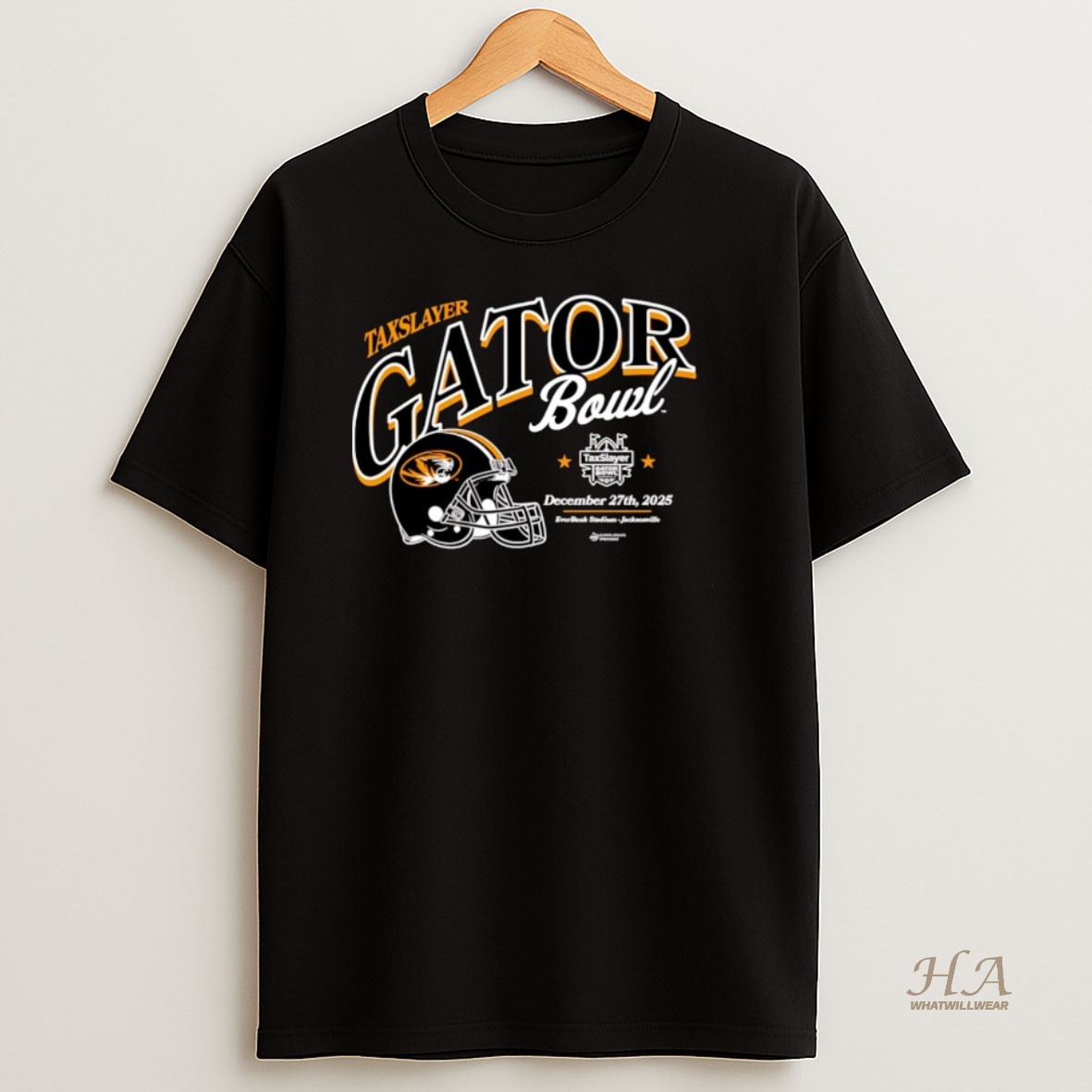 Official Mizzou Tigers 2025 Taxslayer Gator Bowl Helmet Christmas T Shirt