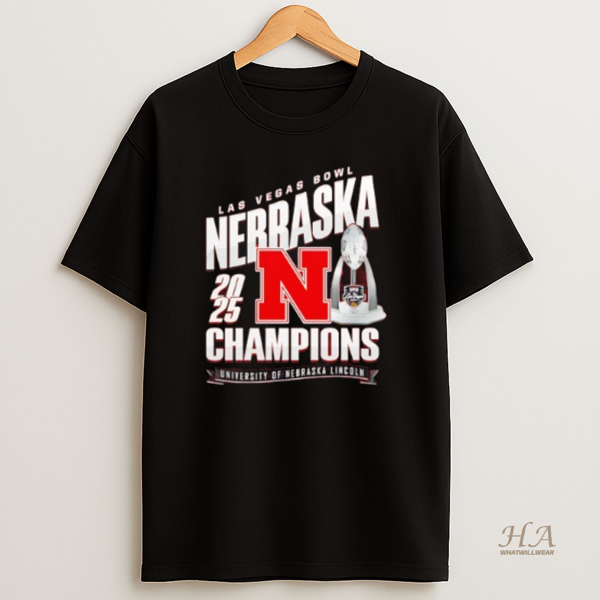 Official Nebraska Cornhuskers 2025 Las Vegas Bowl Champions Trophy T Shirt