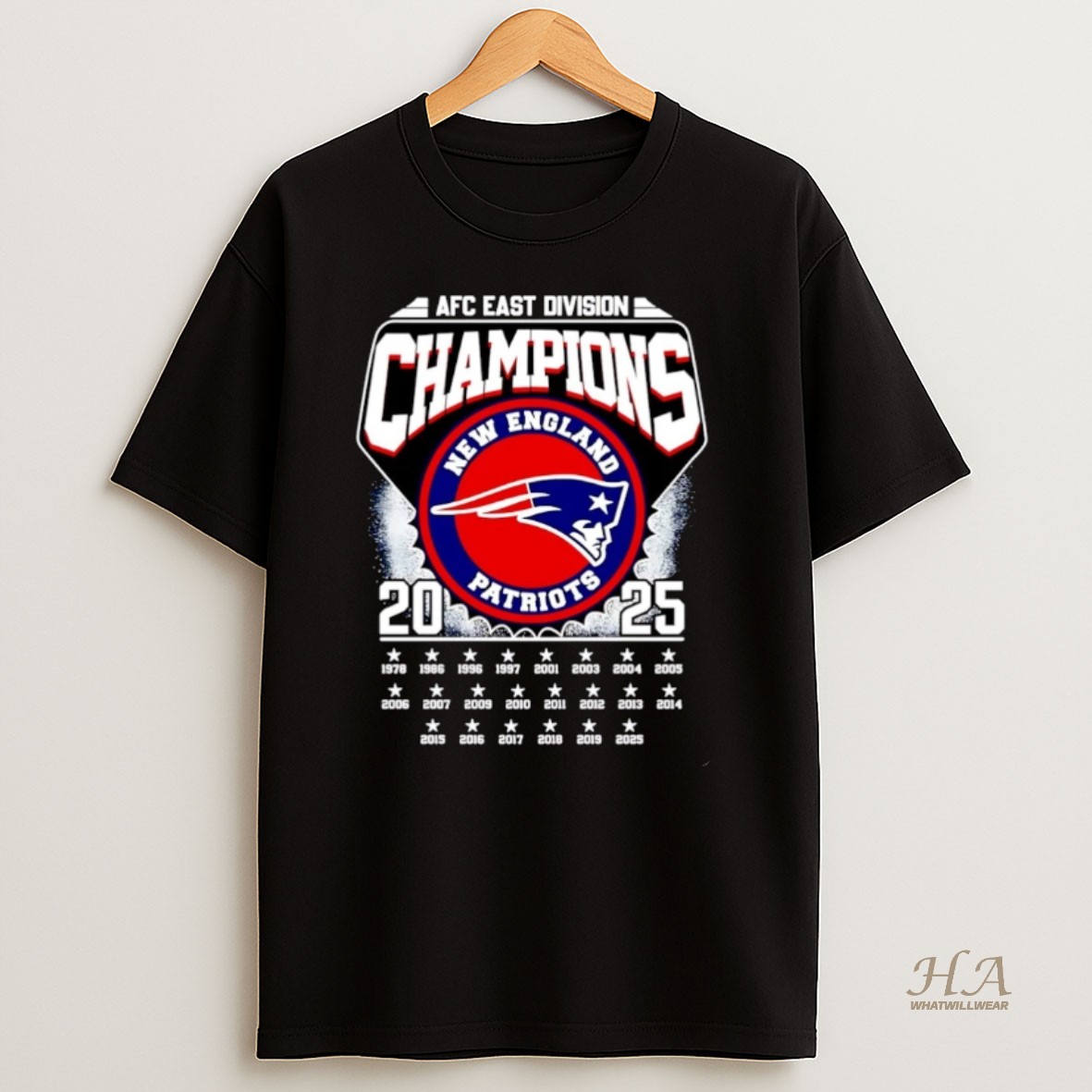 Official New England Patriots 2025 Afc East Division Champions Logo Christmas T Shirt