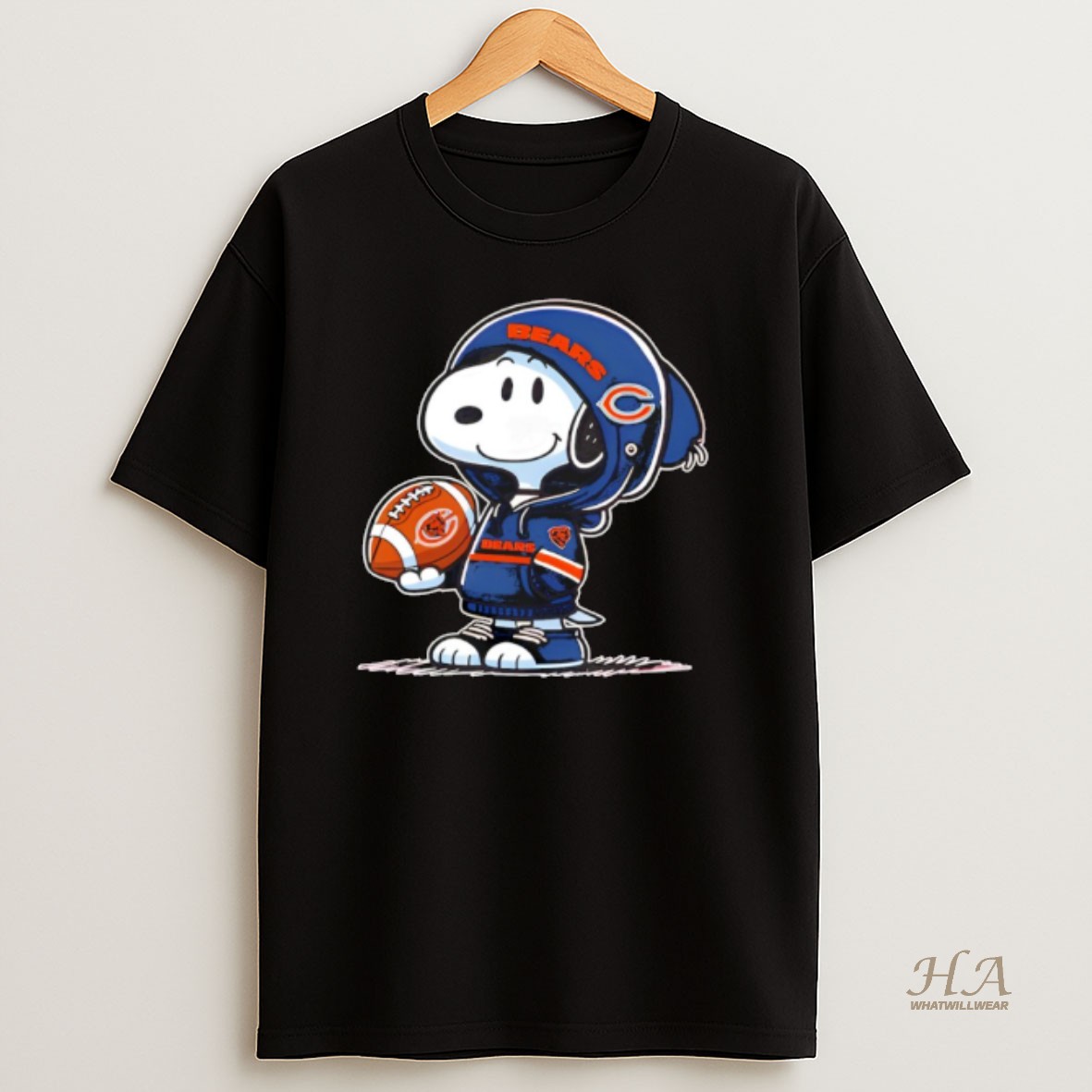 Official Snoopy Wears Chicago Bears Football T Shirt