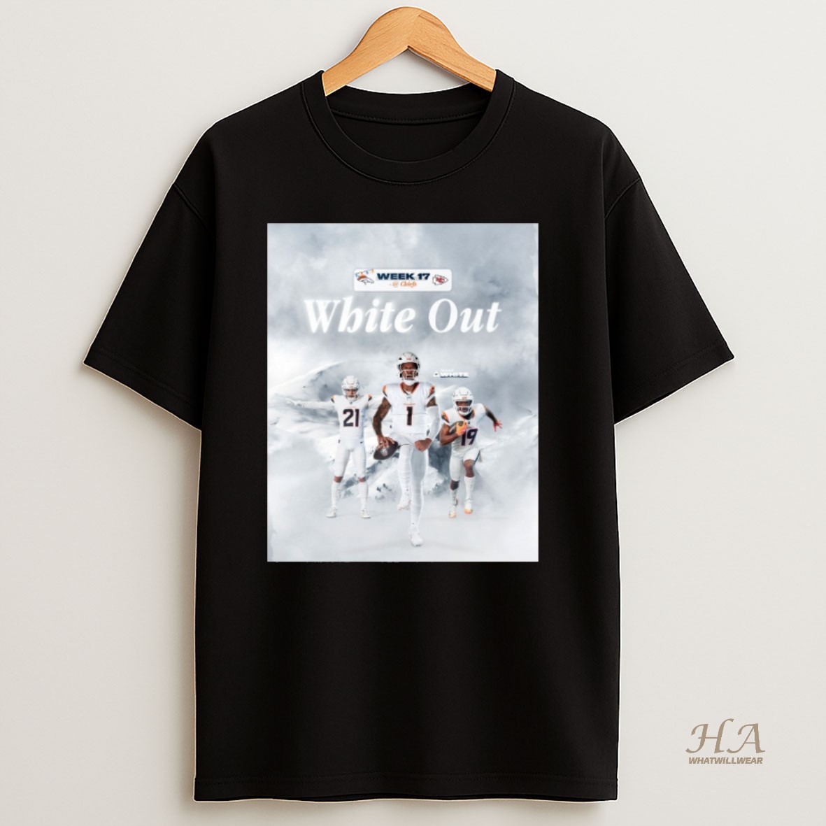 Official Summit White Denver Broncos Vs Kansas City Chiefs Week 17 White Out 2025 T Shirt