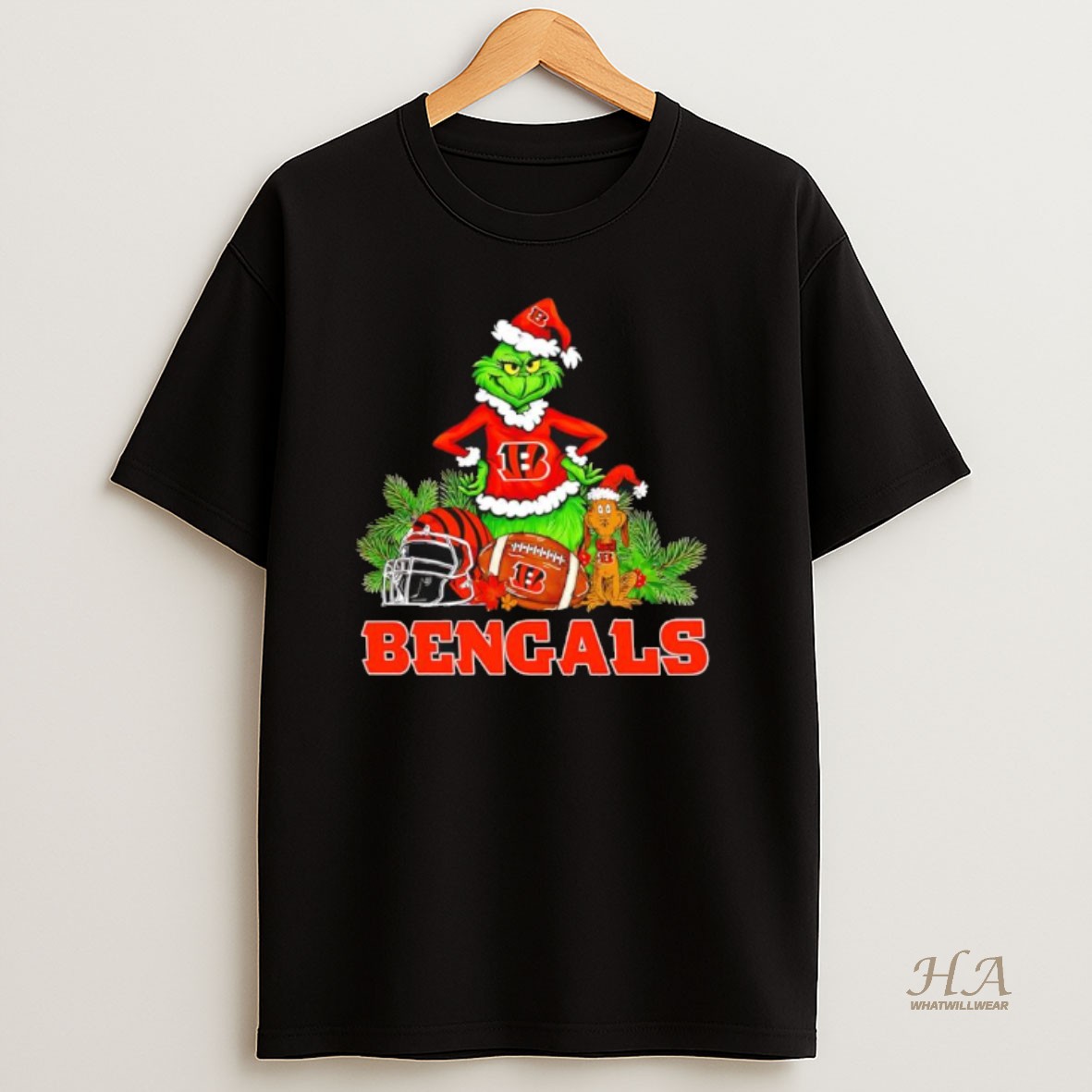 Official The Grinch And Max Cincinnati Bengals Christmas Helmet Items T Shirt