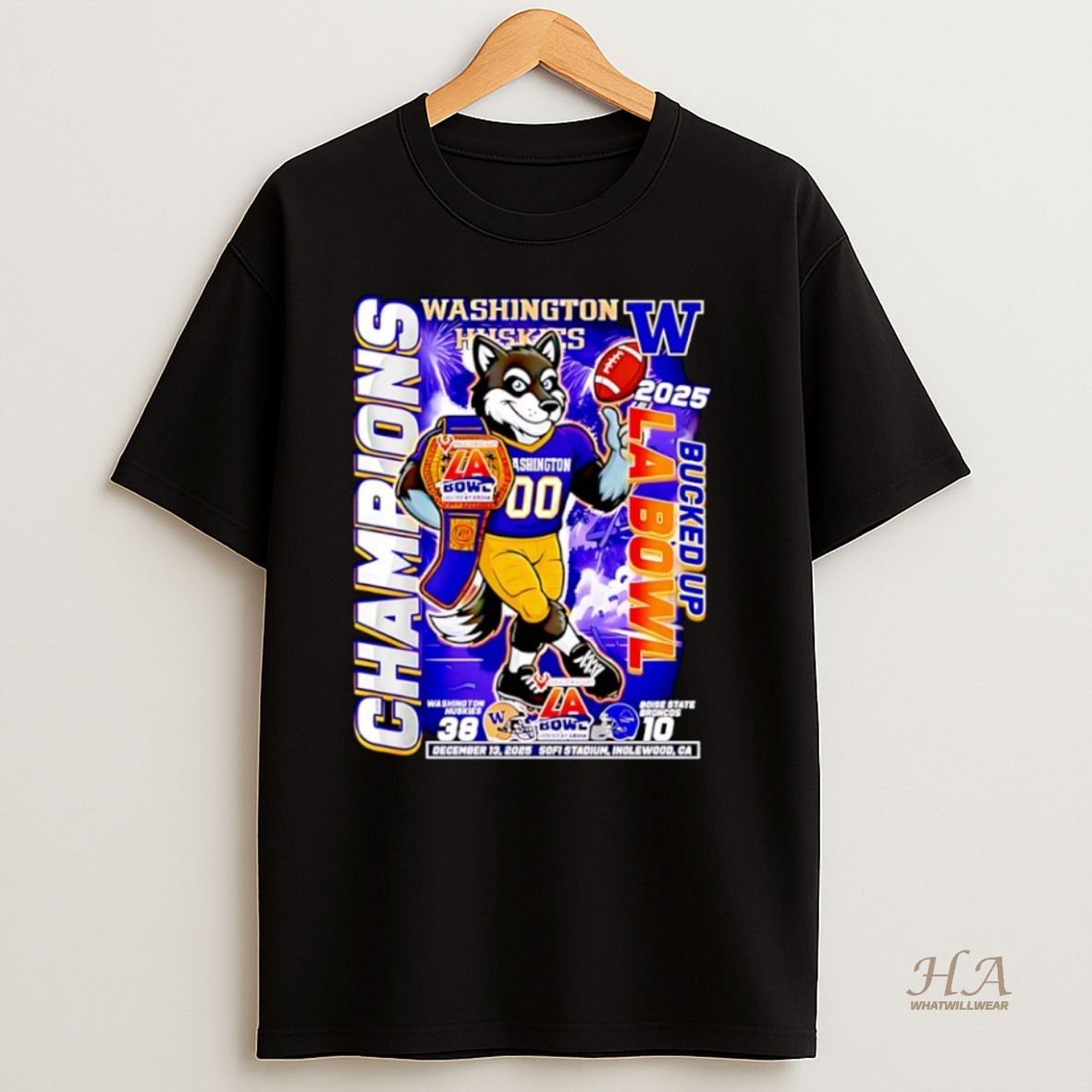 Official Washington Huskies Bucked Up La Bowl Champions 2025 Mascot T Shirt
