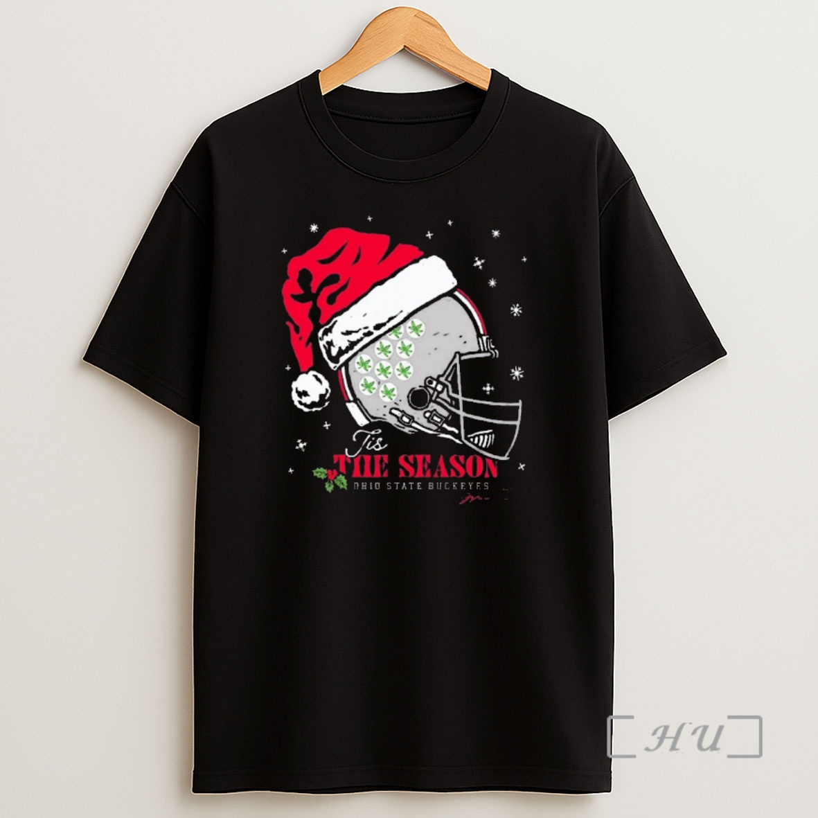 Officials 2025 Ohio State Buckeyes Football Tis The Season Santa Helmet Shirt Sweatshirt Tee