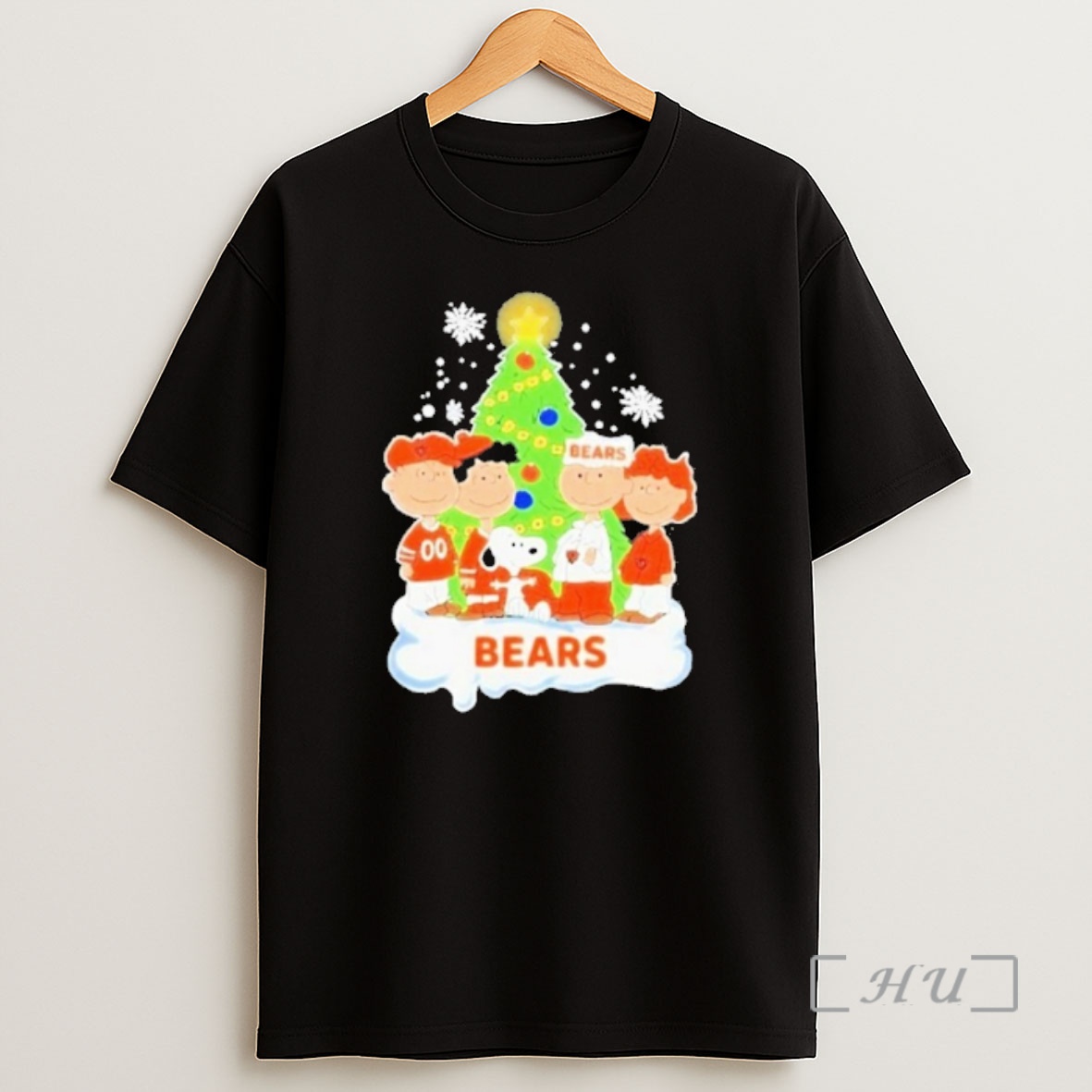 Officials 2025 Snoopy The Peanuts Chicago Bears Christmas Shirt Sweatshirt Tee