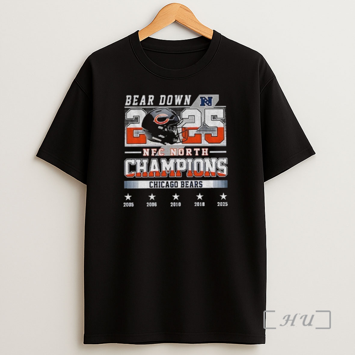 Officials Bears Down 2025 Nfc North Champions Chicago Bears Football Shirt Sweatshirt Tee