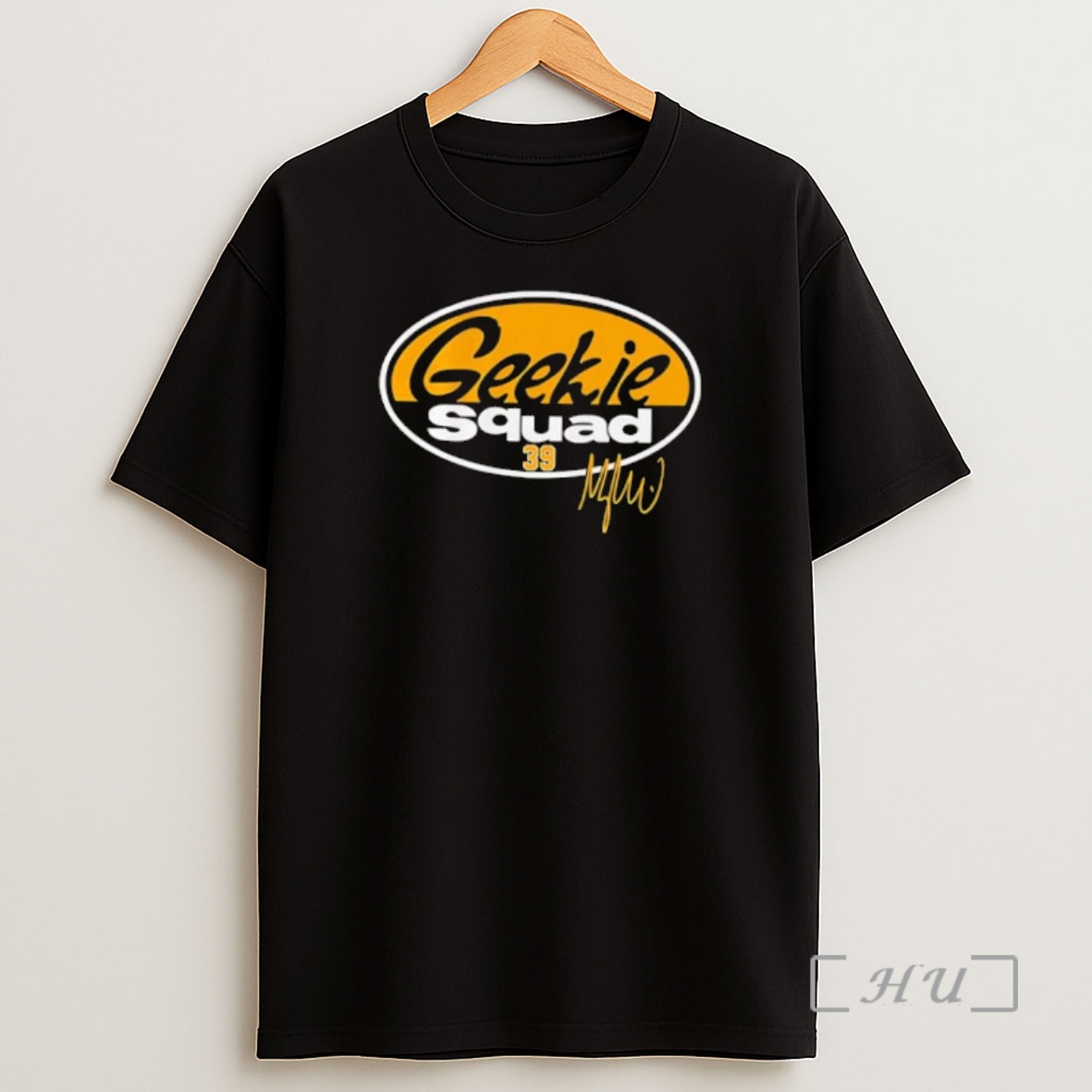 Officials Boston Bruins Morgan Geekie Squad 39 Signature Shirt Sweatshirt Tee