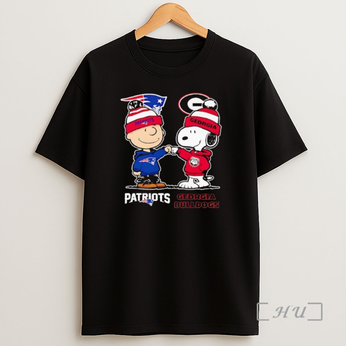 Officials Charlie Brown New England Patriots Vs Snoopy Georgia Bulldogs Shirt Sweatshirt Tee