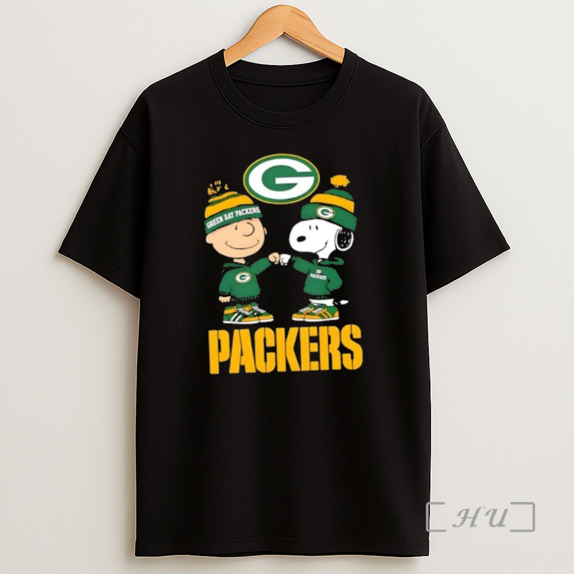 Officials Charlie Brown Fist Bump Snoopy Green Bay Packers Shirt Sweatshirt Tee