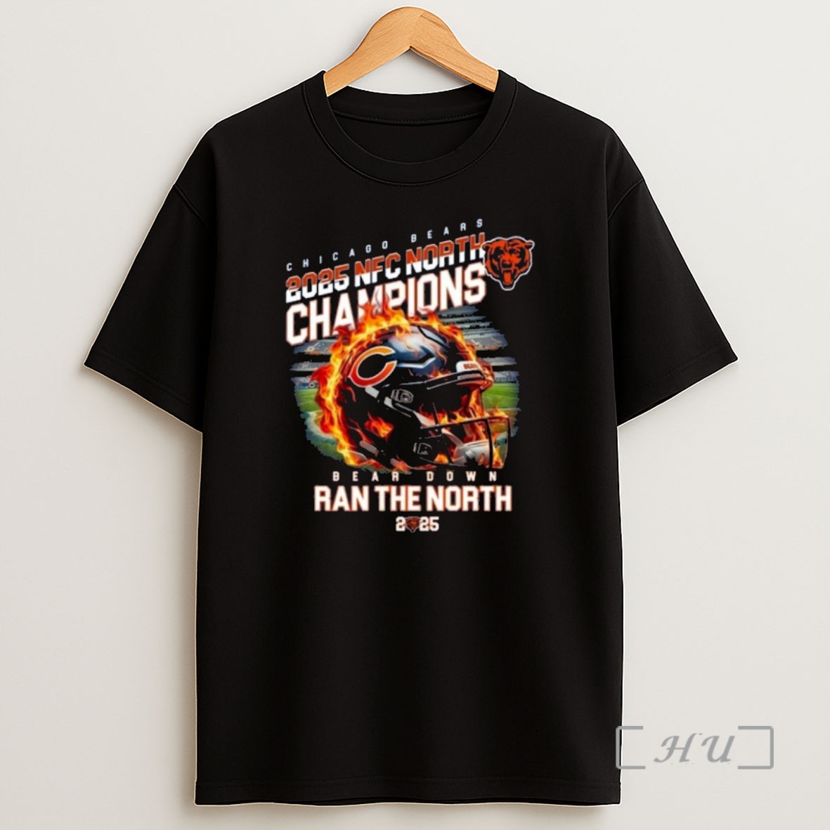 Officials Chicago Bears 2025 Nfc North Champions Bear Down Ran The North Shirt Sweatshirt Tee