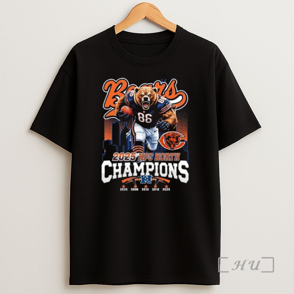 Officials Chicago Bears 2025 Nfc North Champions Mascot Shirt Sweatshirt Tee