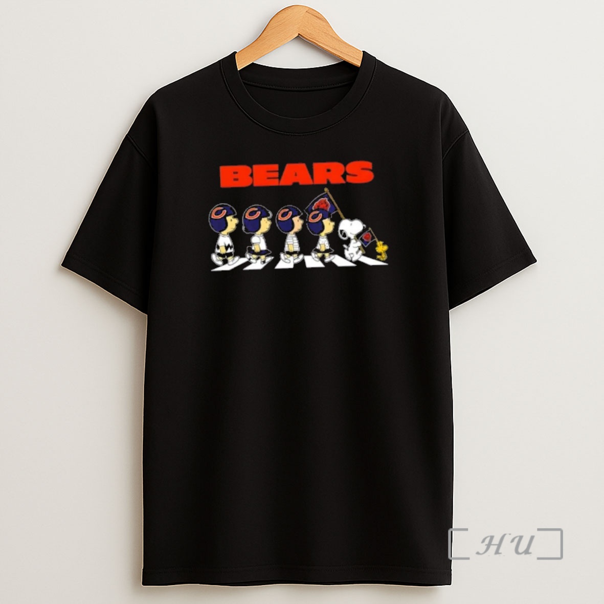 Officials Chicago Bears X Peanuts Snoopy And Friends Abbey Road Premium Shirt Sweatshirt Tee
