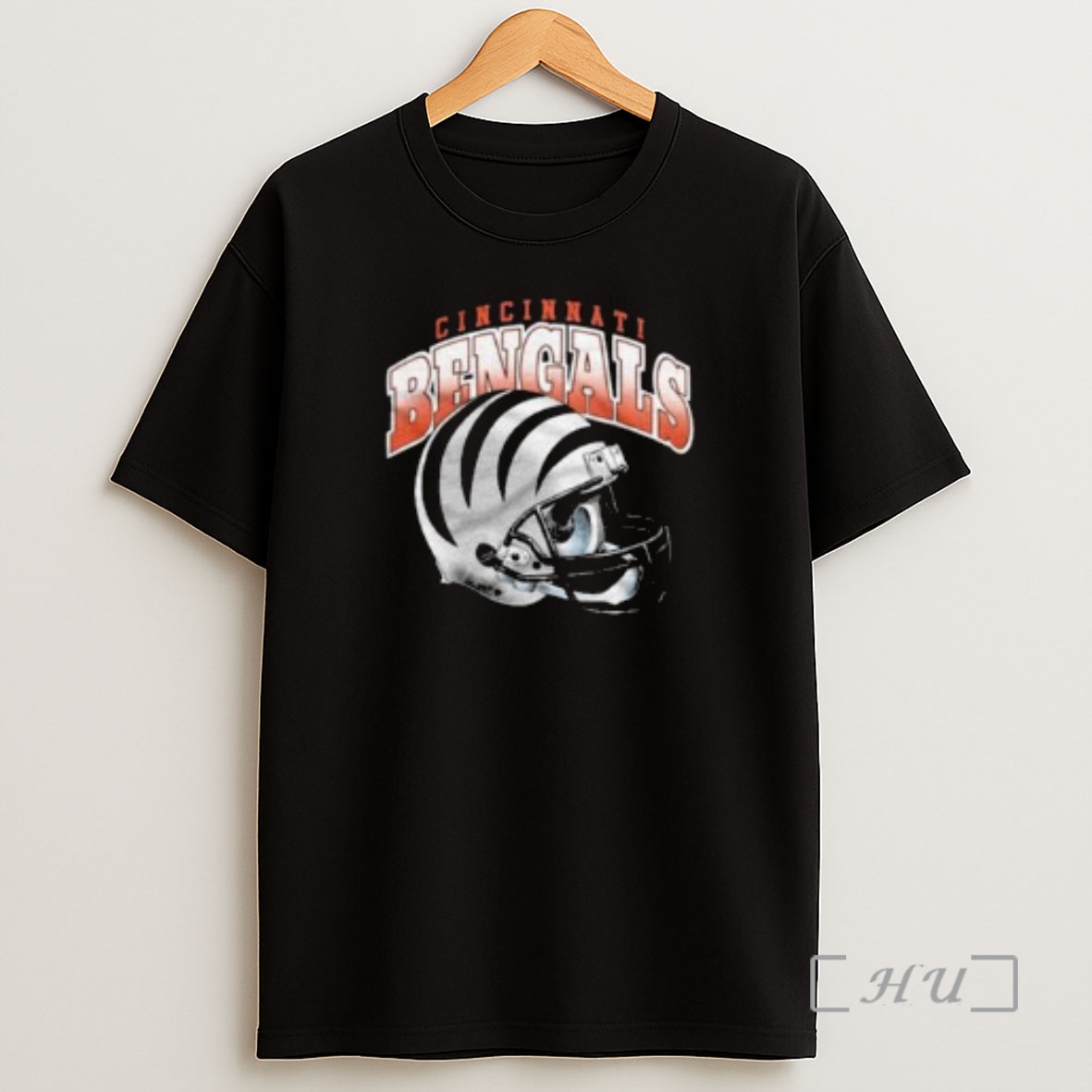 Officials Cincinnati Bengals Gradient Alt Helmet Circle Black Shirt Sweatshirt Tee