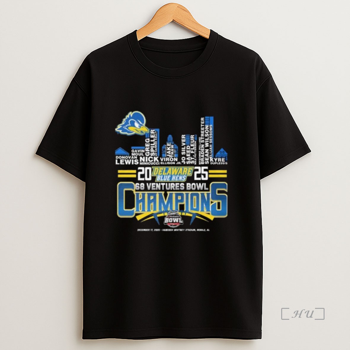 Officials Delaware Blue Hens 2025 68 Ventures Bowl Champions City Skylines Long Sleve Shirt Sweatshirt Tee