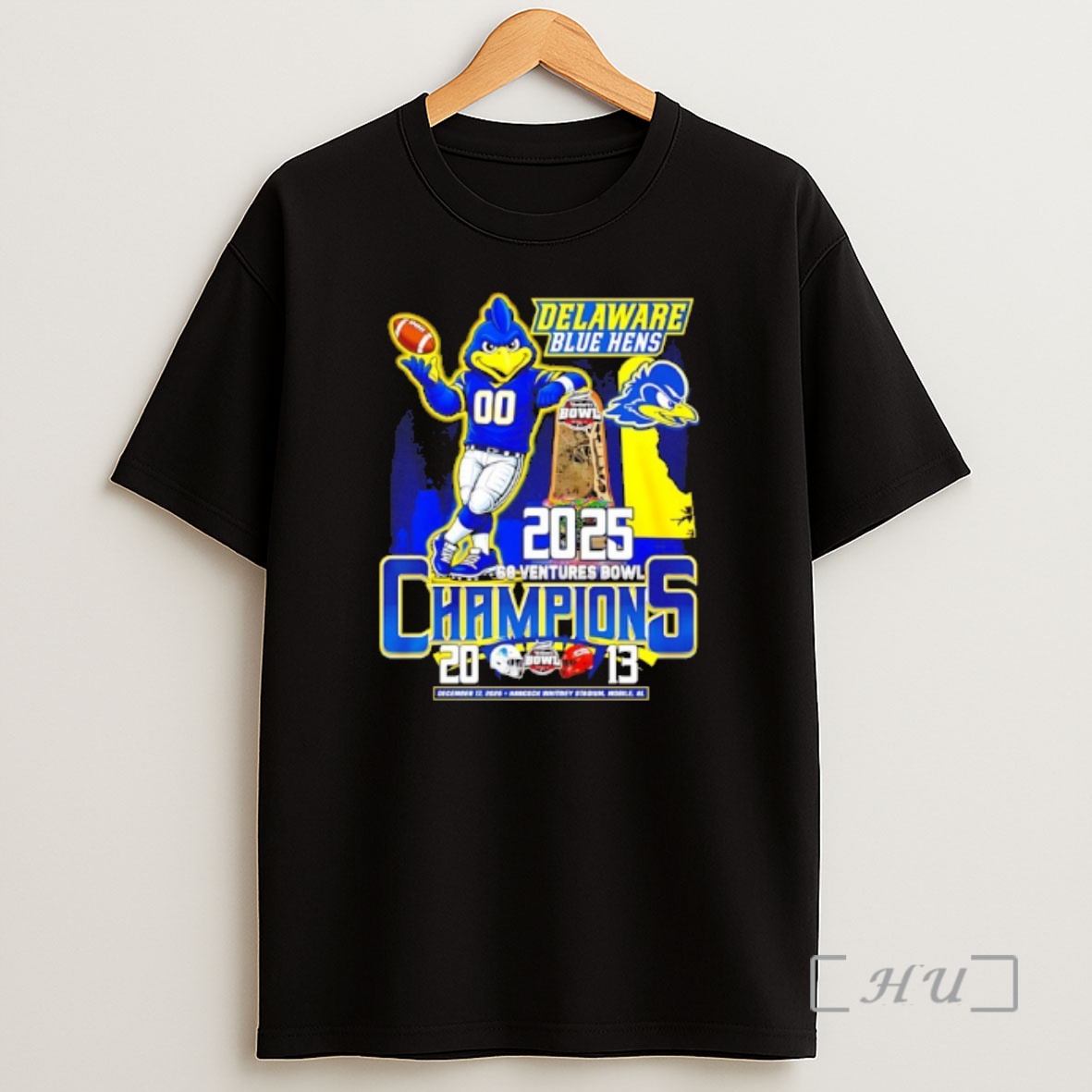 Officials Delaware Blue Hens 2025 68 Ventures Bowl Champions Mascot Score Shirt Sweatshirt Tee