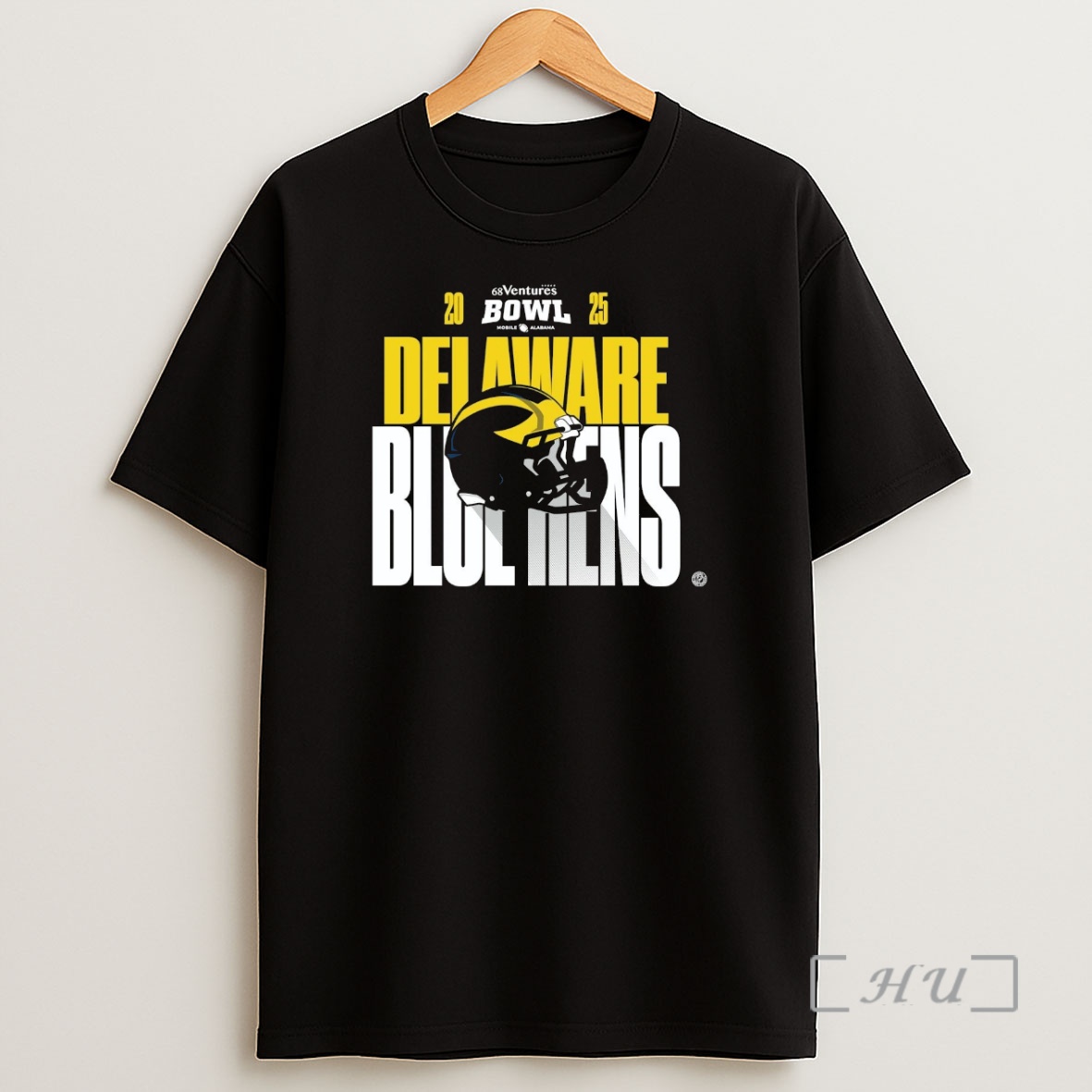 Officials Delaware Blue Hens 2025 68 Ventures Bowl Helmet Premium Shirt Sweatshirt Tee