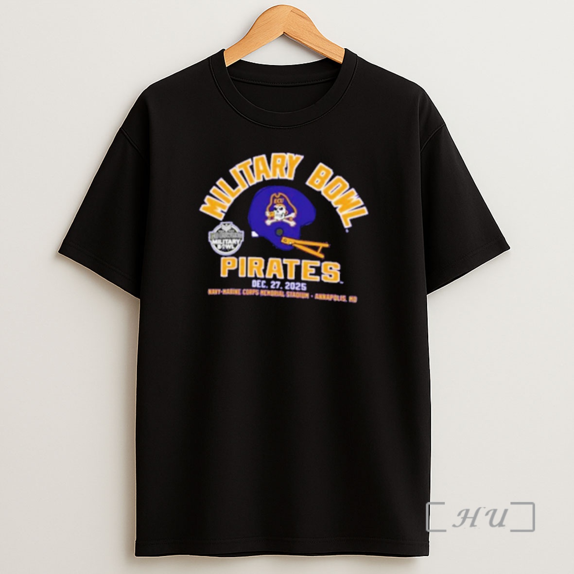 Officials East Carolina Pirates 2025 Go Bowling Military Bowl Retro Shirt Sweatshirt Tee