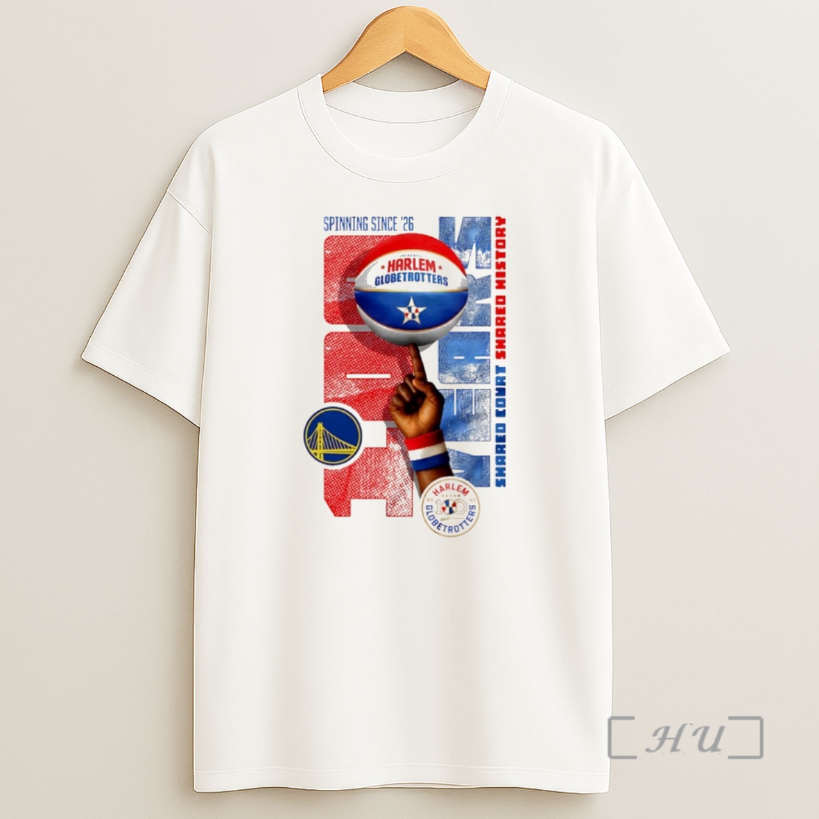 Officials Golden State Warriors X Harlem Globetrotters Spinning Since 26 Christmas Premium Shirt Sweatshirt Tee